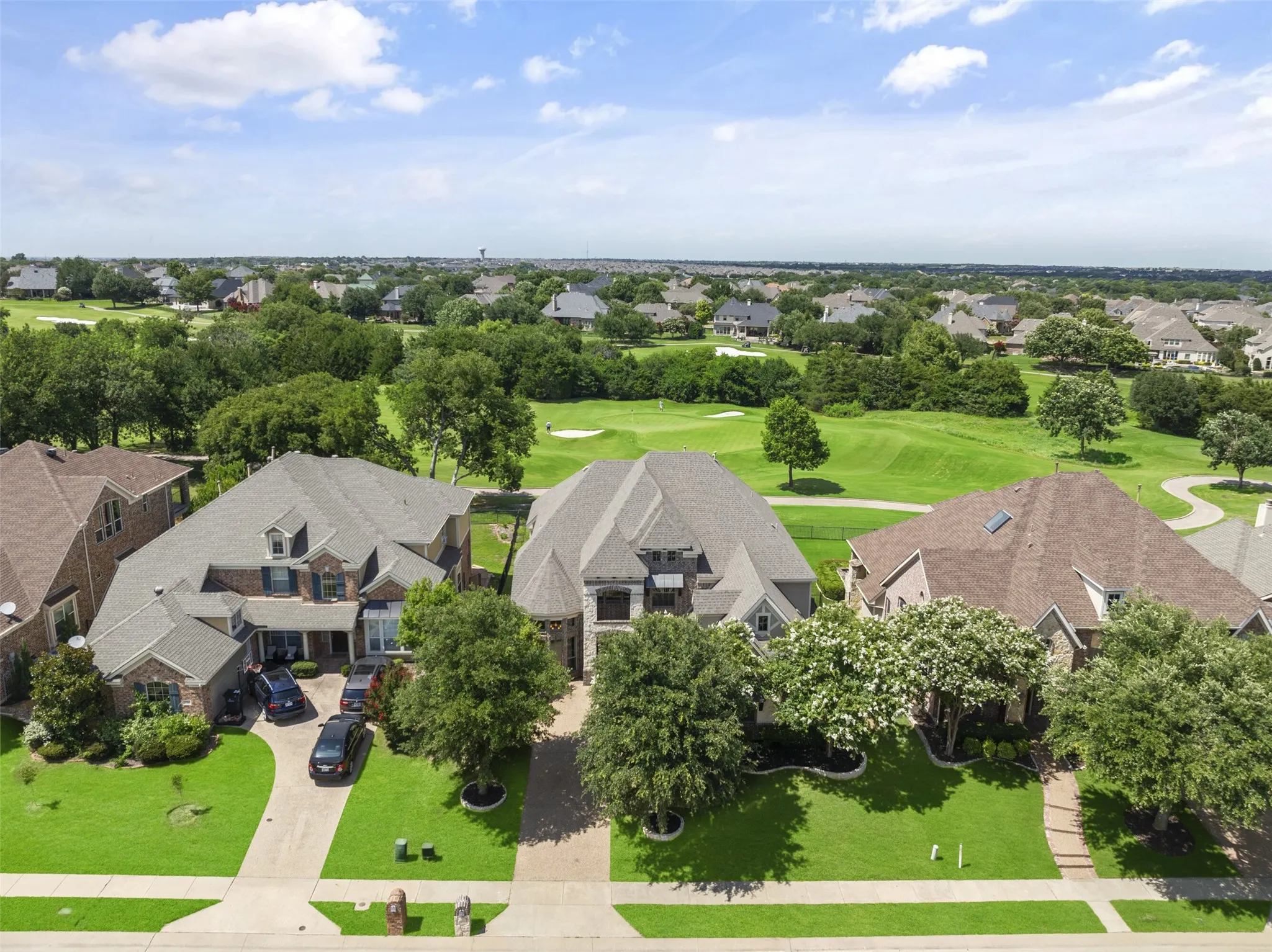 Single Family Residence For Sale in Collin County , 2801 Meadow Ridge Drive, Prosper, Texas 75078, 5 Bedroom, 4 Bathroom, 2 Garage spaces, 3,941 Sqft, built in 2010, mls#21378308, Real Estate Agent in Prosper, Homes For Sale in Collin county, Homes For Sale in Prosper, Realtor in Prosper Texas, Real Estate Brokerage Independent Realty Texas, Luminita Cordes Realtor
