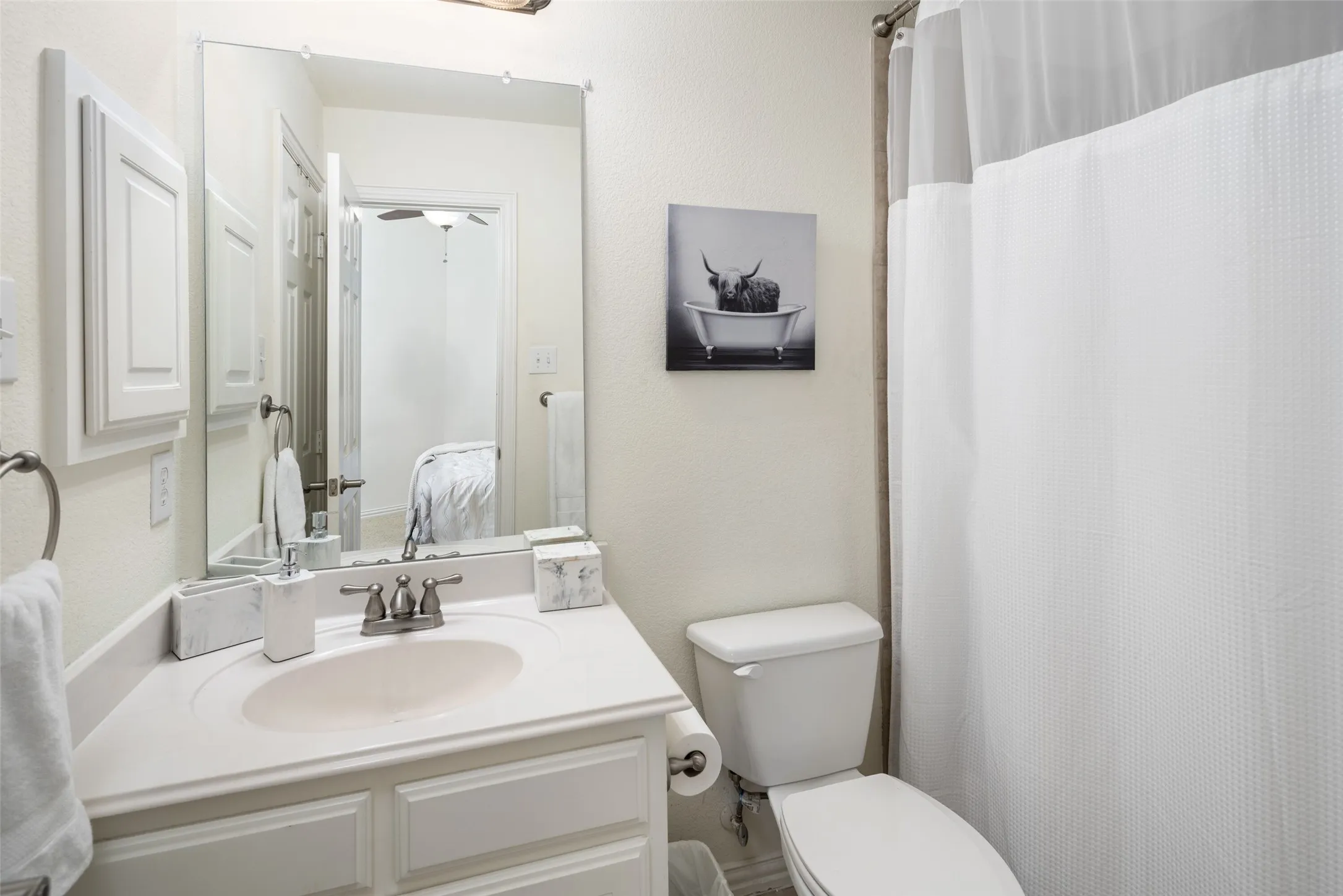 Single Family Residence For Sale in Collin County , 2801 Meadow Ridge Drive, Prosper, Texas 75078, 5 Bedroom, 4 Bathroom, 2 Garage spaces, 3,941 Sqft, built in 2010, mls#21378308, Real Estate Agent in Prosper, Homes For Sale in Collin county, Homes For Sale in Prosper, Realtor in Prosper Texas, Real Estate Brokerage Independent Realty Texas, Luminita Cordes Realtor