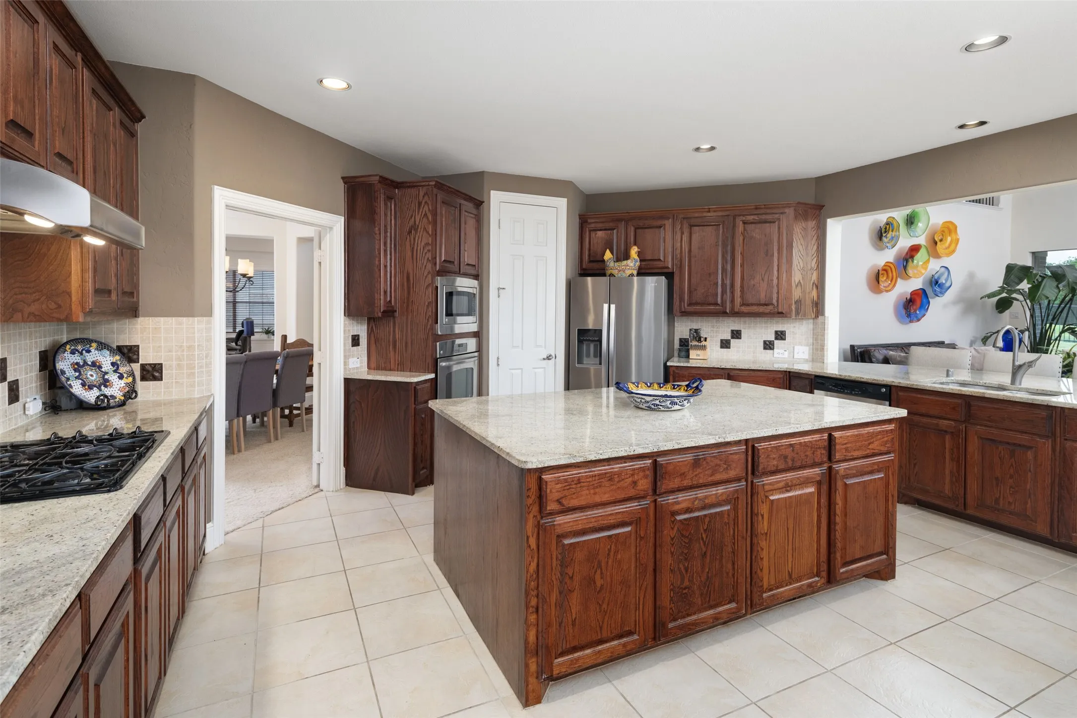 Single Family Residence For Sale in Collin County , 2801 Meadow Ridge Drive, Prosper, Texas 75078, 5 Bedroom, 4 Bathroom, 2 Garage spaces, 3,941 Sqft, built in 2010, mls#21378308, Real Estate Agent in Prosper, Homes For Sale in Collin county, Homes For Sale in Prosper, Realtor in Prosper Texas, Real Estate Brokerage Independent Realty Texas, Luminita Cordes Realtor