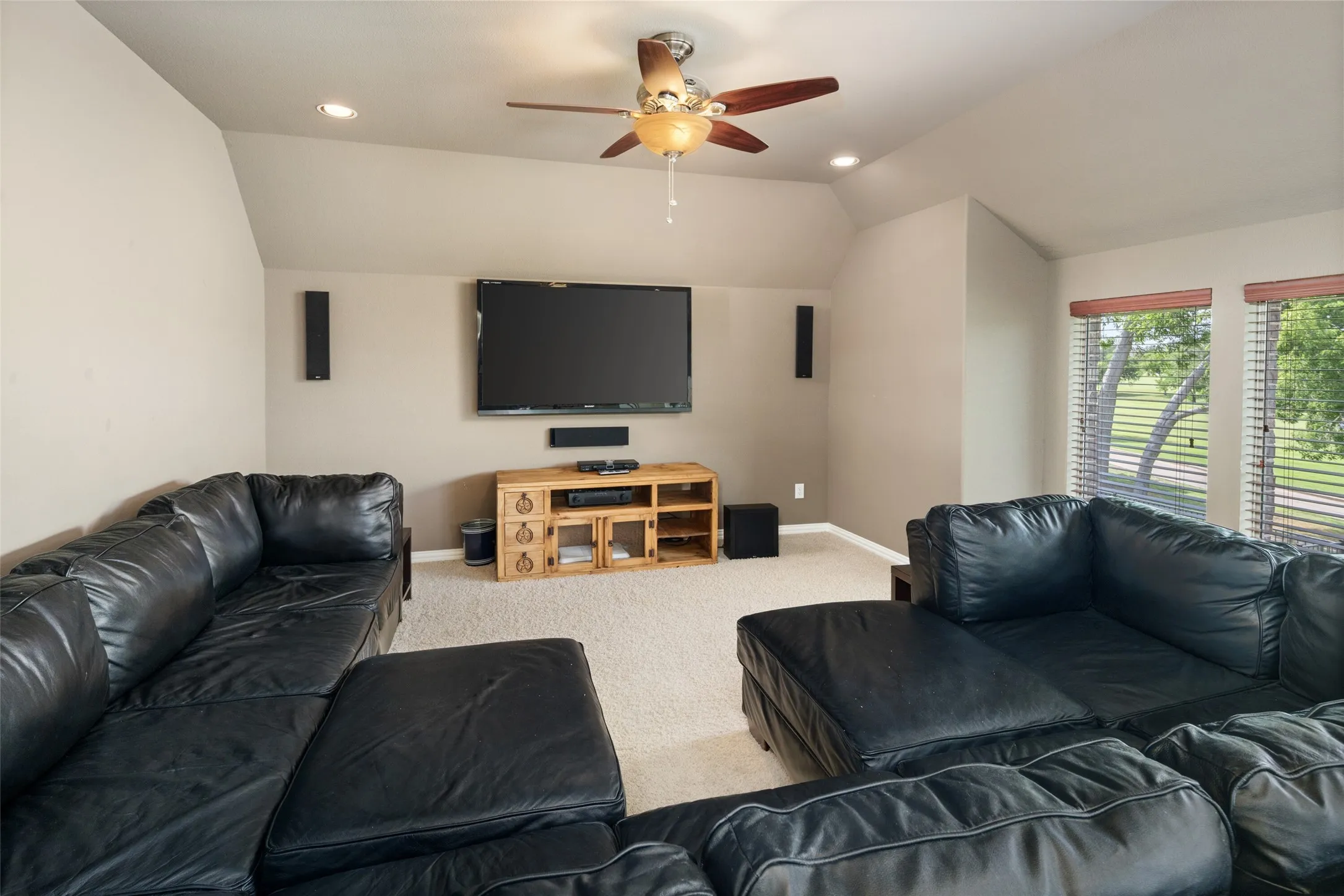 Single Family Residence For Sale in Collin County , 2801 Meadow Ridge Drive, Prosper, Texas 75078, 5 Bedroom, 4 Bathroom, 2 Garage spaces, 3,941 Sqft, built in 2010, mls#21378308, Real Estate Agent in Prosper, Homes For Sale in Collin county, Homes For Sale in Prosper, Realtor in Prosper Texas, Real Estate Brokerage Independent Realty Texas, Luminita Cordes Realtor