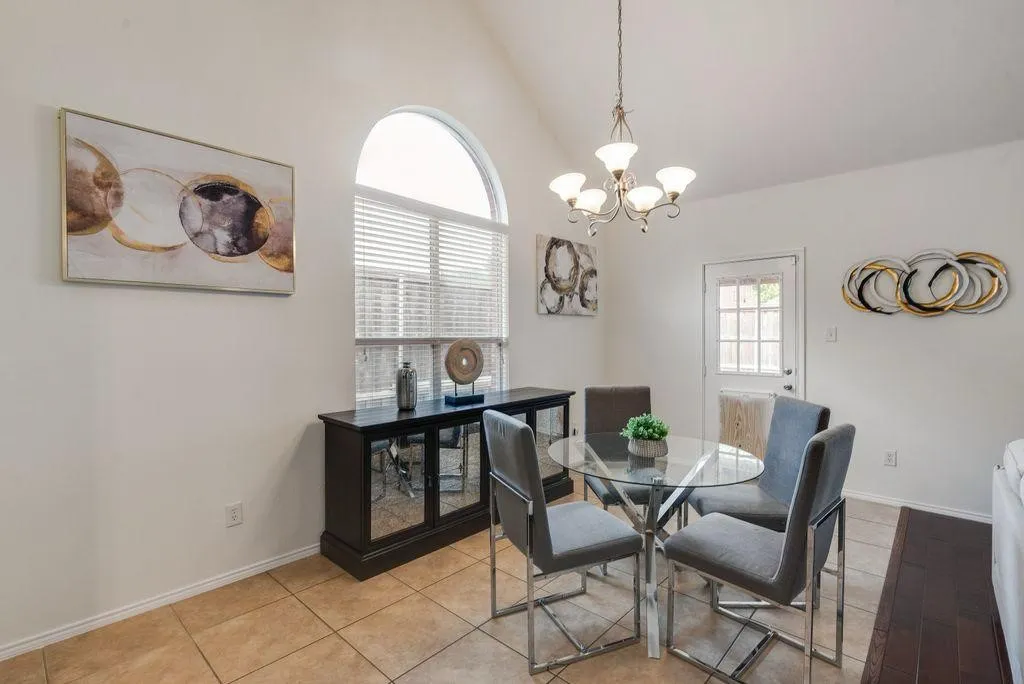Single Family Residence For Sale in Denton County , 13714 Fall Harvest Drive, Frisco, Texas 75033, 4 Bedroom, 5 Bathroom, 2 Garage spaces, 4,115 Sqft, built in 2006, mls#21377488, Real Estate Agent in Frisco, Homes For Sale in Denton county, Homes For Sale in Frisco, Realtor in Frisco Texas, Real Estate Brokerage Independent Realty Texas, Luminita Cordes Realtor