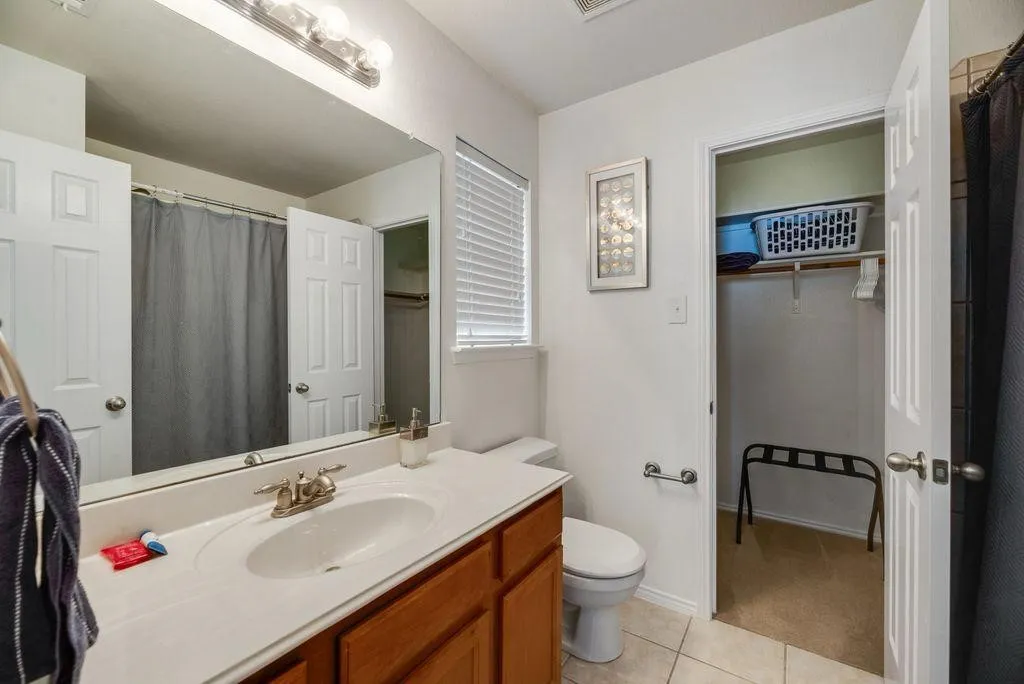 Single Family Residence For Sale in Denton County , 13714 Fall Harvest Drive, Frisco, Texas 75033, 4 Bedroom, 5 Bathroom, 2 Garage spaces, 4,115 Sqft, built in 2006, mls#21377488, Real Estate Agent in Frisco, Homes For Sale in Denton county, Homes For Sale in Frisco, Realtor in Frisco Texas, Real Estate Brokerage Independent Realty Texas, Luminita Cordes Realtor