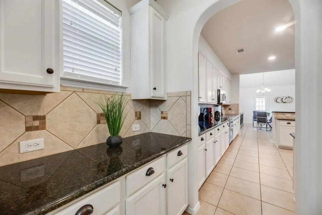 Single Family Residence For Sale in Denton County , 13714 Fall Harvest Drive, Frisco, Texas 75033, 4 Bedroom, 5 Bathroom, 2 Garage spaces, 4,115 Sqft, built in 2006, mls#21377488, Real Estate Agent in Frisco, Homes For Sale in Denton county, Homes For Sale in Frisco, Realtor in Frisco Texas, Real Estate Brokerage Independent Realty Texas, Luminita Cordes Realtor