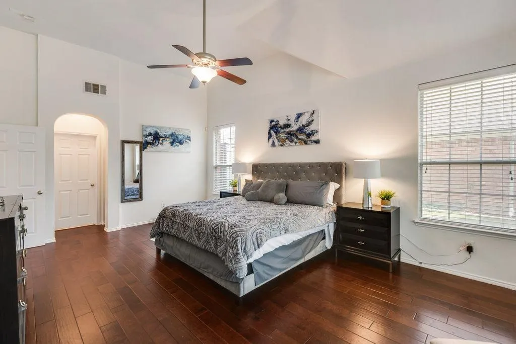 Single Family Residence For Sale in Denton County , 13714 Fall Harvest Drive, Frisco, Texas 75033, 4 Bedroom, 5 Bathroom, 2 Garage spaces, 4,115 Sqft, built in 2006, mls#21377488, Real Estate Agent in Frisco, Homes For Sale in Denton county, Homes For Sale in Frisco, Realtor in Frisco Texas, Real Estate Brokerage Independent Realty Texas, Luminita Cordes Realtor