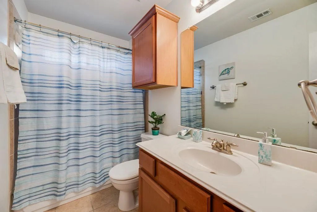 Single Family Residence For Sale in Denton County , 13714 Fall Harvest Drive, Frisco, Texas 75033, 4 Bedroom, 5 Bathroom, 2 Garage spaces, 4,115 Sqft, built in 2006, mls#21377488, Real Estate Agent in Frisco, Homes For Sale in Denton county, Homes For Sale in Frisco, Realtor in Frisco Texas, Real Estate Brokerage Independent Realty Texas, Luminita Cordes Realtor