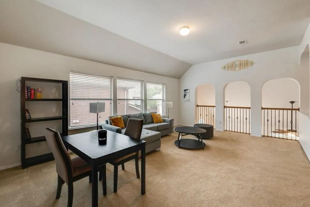 Single Family Residence For Sale in Denton County , 13714 Fall Harvest Drive, Frisco, Texas 75033, 4 Bedroom, 5 Bathroom, 2 Garage spaces, 4,115 Sqft, built in 2006, mls#21377488, Real Estate Agent in Frisco, Homes For Sale in Denton county, Homes For Sale in Frisco, Realtor in Frisco Texas, Real Estate Brokerage Independent Realty Texas, Luminita Cordes Realtor