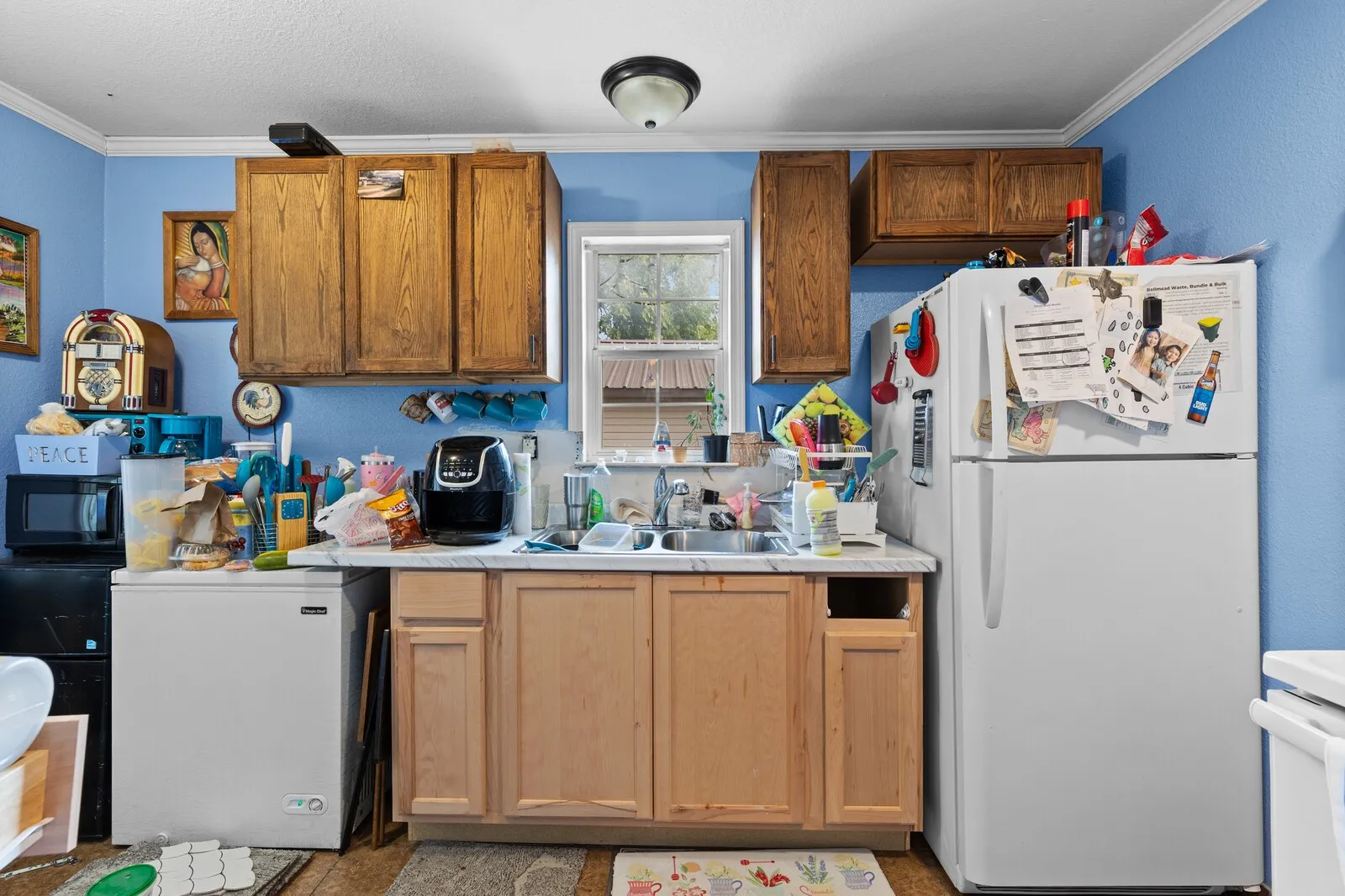 Single Family Residence For Sale in Mc Lennan County , 1412 Oaklawn Street, Bellmead, Texas 76705, 1 Bedroom, 1 Bathroom, Garage spaces, 900 Sqft, built in 1950, mls#21368803, Real Estate Agent in Bellmead, Homes For Sale in Mc Lennan county, Homes For Sale in Bellmead, Realtor in Bellmead Texas, Real Estate Brokerage Independent Realty Texas, Luminita Cordes Realtor