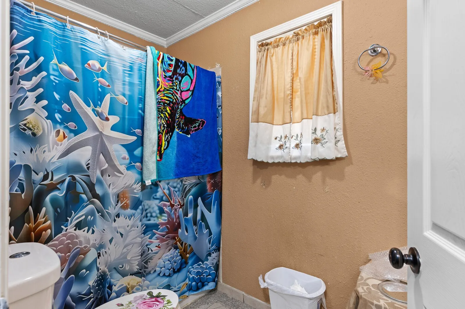 Single Family Residence For Sale in Mc Lennan County , 1412 Oaklawn Street, Bellmead, Texas 76705, 1 Bedroom, 1 Bathroom, Garage spaces, 900 Sqft, built in 1950, mls#21368803, Real Estate Agent in Bellmead, Homes For Sale in Mc Lennan county, Homes For Sale in Bellmead, Realtor in Bellmead Texas, Real Estate Brokerage Independent Realty Texas, Luminita Cordes Realtor