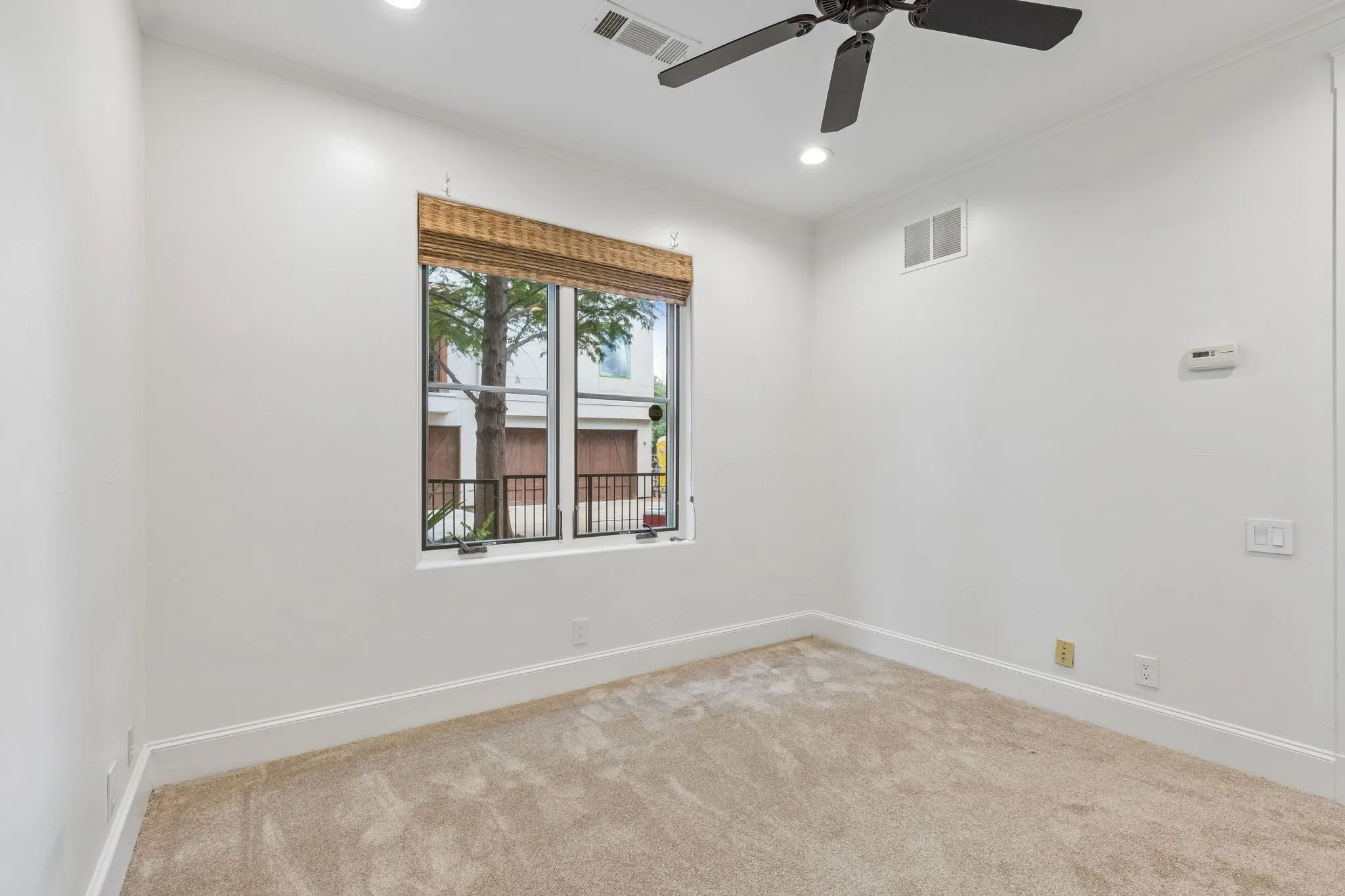Condominium For Sale in Dallas County , 4406 Bowser Avenue 2, Dallas, Texas 75219, 3 Bedroom, 4 Bathroom, 2 Garage spaces, 1,894 Sqft, built in 2008, mls#21375781, Real Estate Agent in Dallas, Homes For Sale in Dallas county, Homes For Sale in Dallas, Realtor in Dallas Texas, Real Estate Brokerage Independent Realty Texas, Luminita Cordes Realtor