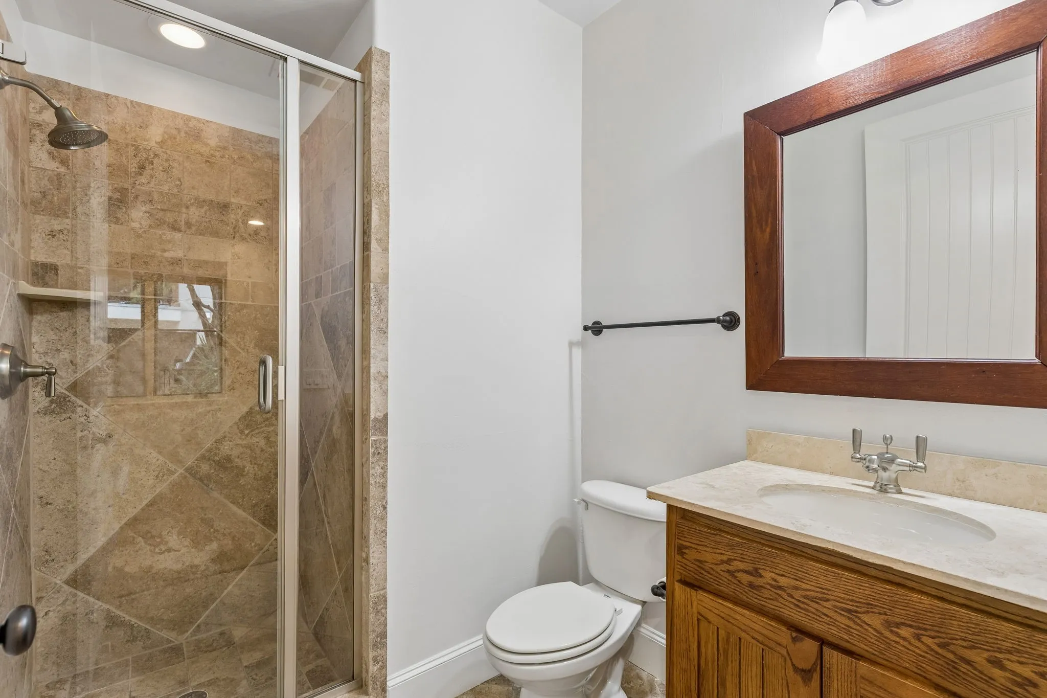 Condominium For Sale in Dallas County , 4406 Bowser Avenue 2, Dallas, Texas 75219, 3 Bedroom, 4 Bathroom, 2 Garage spaces, 1,894 Sqft, built in 2008, mls#21375781, Real Estate Agent in Dallas, Homes For Sale in Dallas county, Homes For Sale in Dallas, Realtor in Dallas Texas, Real Estate Brokerage Independent Realty Texas, Luminita Cordes Realtor