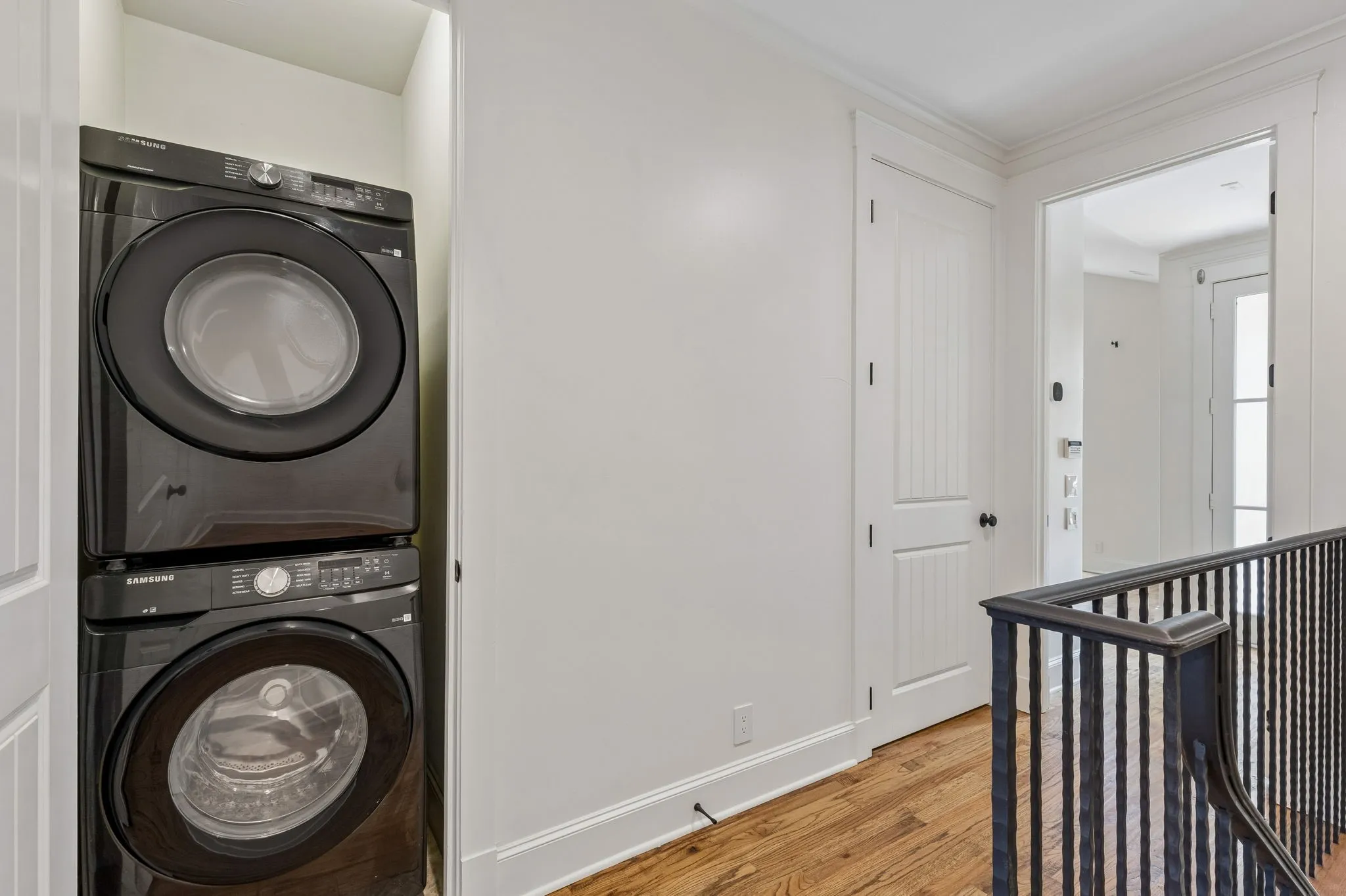 Condominium For Sale in Dallas County , 4406 Bowser Avenue 2, Dallas, Texas 75219, 3 Bedroom, 4 Bathroom, 2 Garage spaces, 1,894 Sqft, built in 2008, mls#21375781, Real Estate Agent in Dallas, Homes For Sale in Dallas county, Homes For Sale in Dallas, Realtor in Dallas Texas, Real Estate Brokerage Independent Realty Texas, Luminita Cordes Realtor