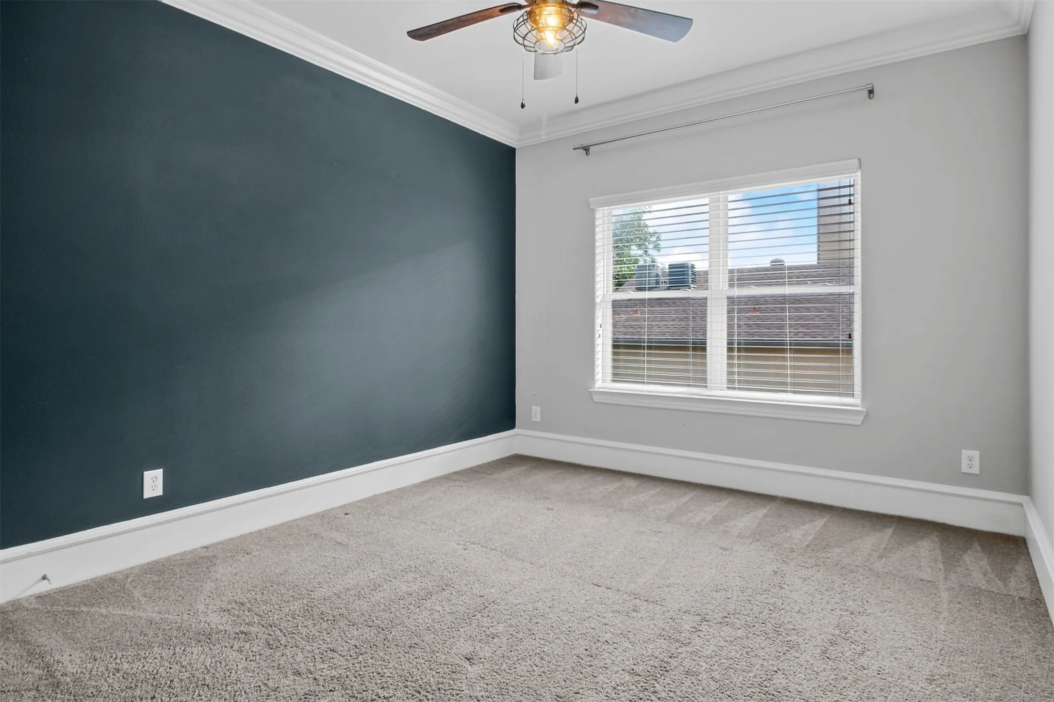 Townhouse For Rent in Dallas County , 857 N Glasgow Drive B, Dallas, Texas 75214, 2 Bedroom, 3 Bathroom, 2 Garage spaces, 2,322 Sqft, built in 2008, mls#21378330, Real Estate Agent in Dallas, Homes For Rent in Dallas county, Homes For Rent in Dallas, Realtor in Dallas Texas, Real Estate Brokerage Independent Realty Texas, Luminita Cordes Realtor