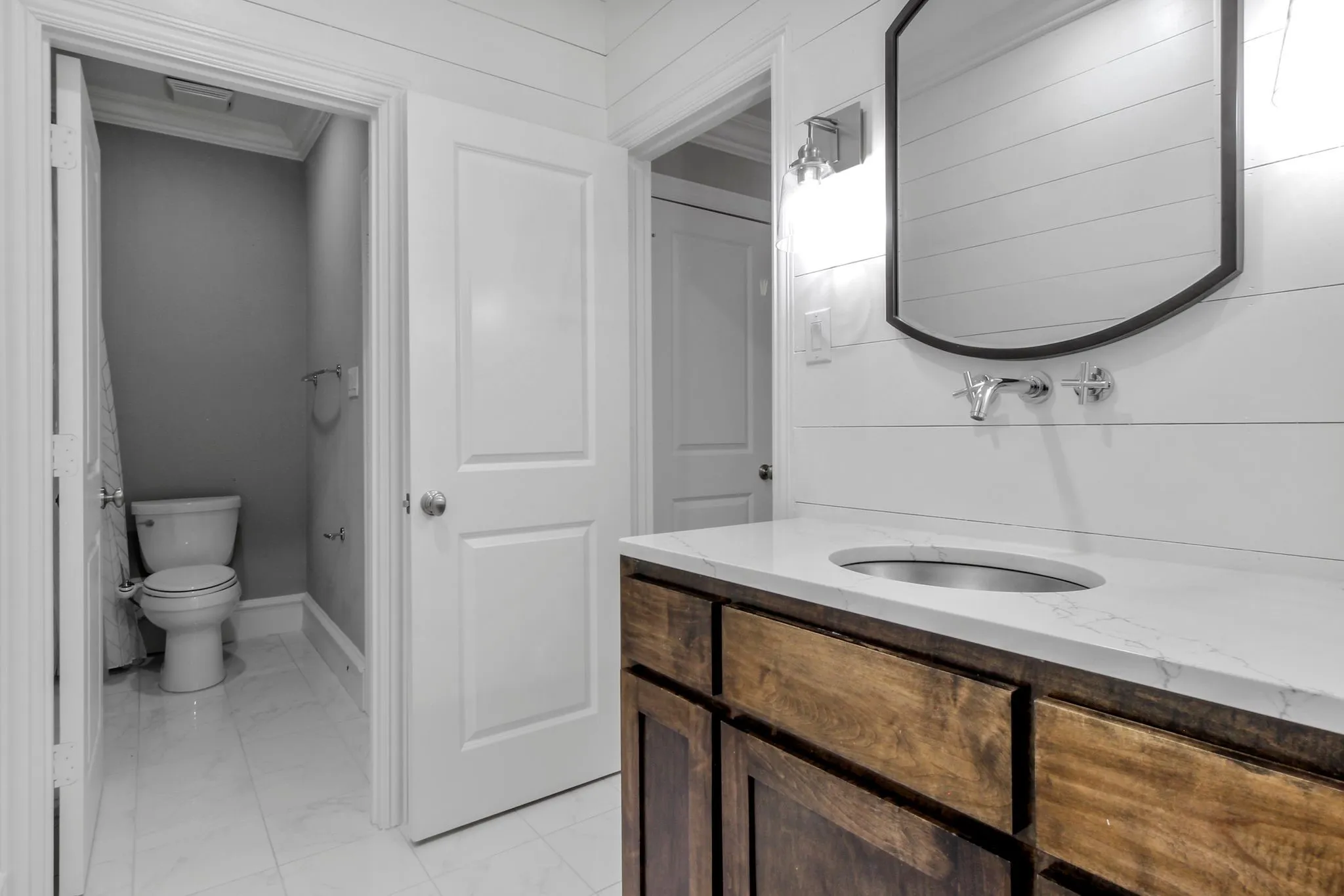 Townhouse For Rent in Dallas County , 857 N Glasgow Drive B, Dallas, Texas 75214, 2 Bedroom, 3 Bathroom, 2 Garage spaces, 2,322 Sqft, built in 2008, mls#21378330, Real Estate Agent in Dallas, Homes For Rent in Dallas county, Homes For Rent in Dallas, Realtor in Dallas Texas, Real Estate Brokerage Independent Realty Texas, Luminita Cordes Realtor