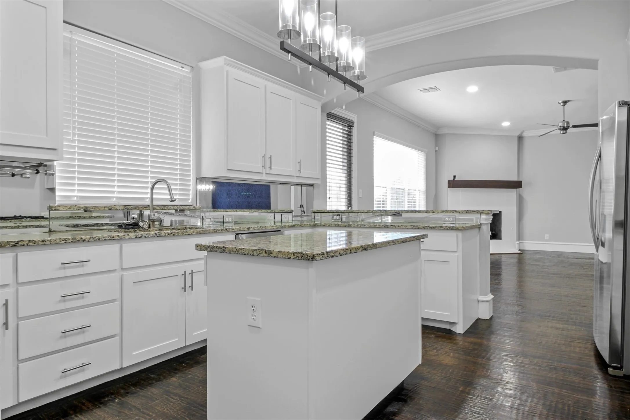 Townhouse For Rent in Dallas County , 857 N Glasgow Drive B, Dallas, Texas 75214, 2 Bedroom, 3 Bathroom, 2 Garage spaces, 2,322 Sqft, built in 2008, mls#21378330, Real Estate Agent in Dallas, Homes For Rent in Dallas county, Homes For Rent in Dallas, Realtor in Dallas Texas, Real Estate Brokerage Independent Realty Texas, Luminita Cordes Realtor