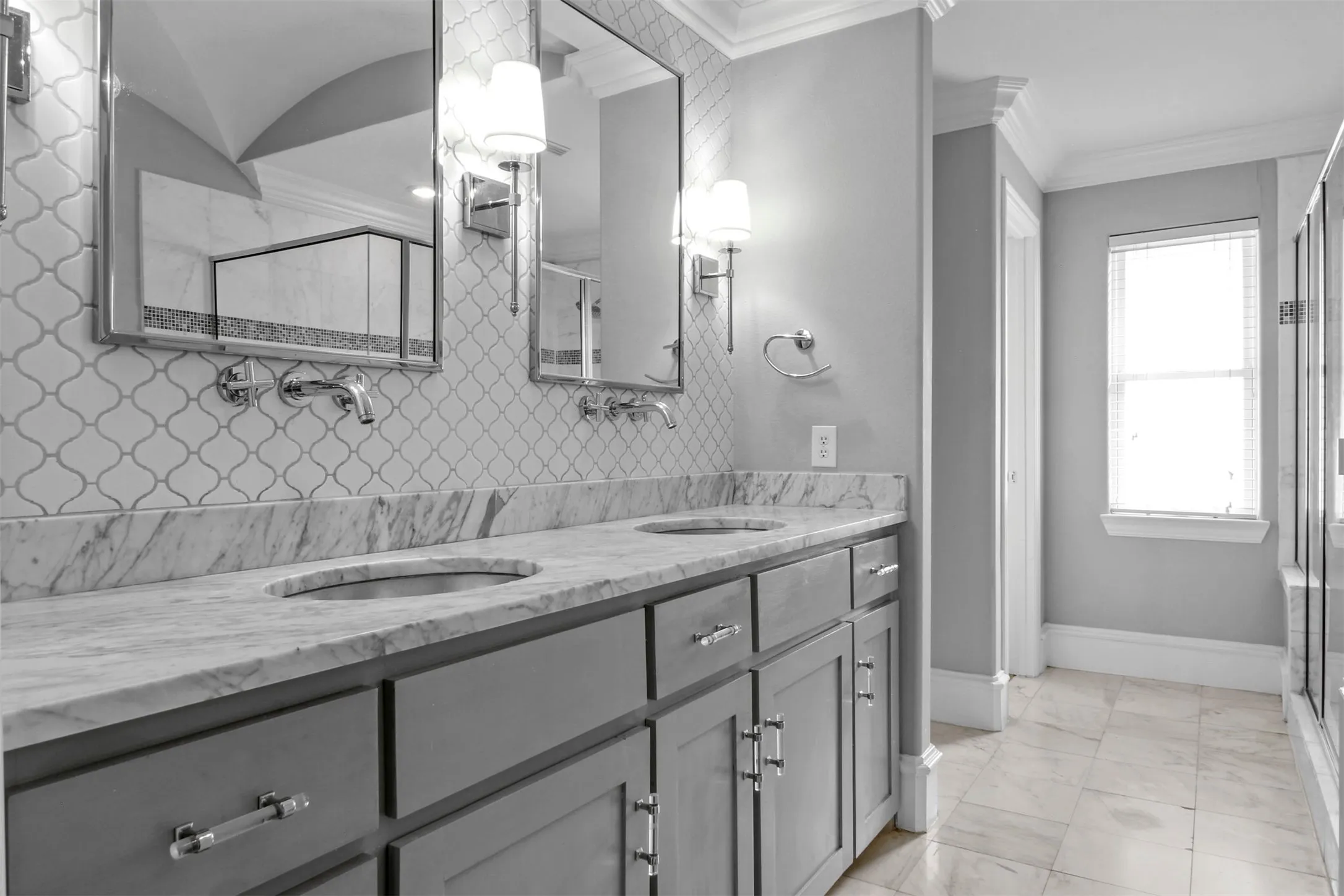 Townhouse For Rent in Dallas County , 857 N Glasgow Drive B, Dallas, Texas 75214, 2 Bedroom, 3 Bathroom, 2 Garage spaces, 2,322 Sqft, built in 2008, mls#21378330, Real Estate Agent in Dallas, Homes For Rent in Dallas county, Homes For Rent in Dallas, Realtor in Dallas Texas, Real Estate Brokerage Independent Realty Texas, Luminita Cordes Realtor