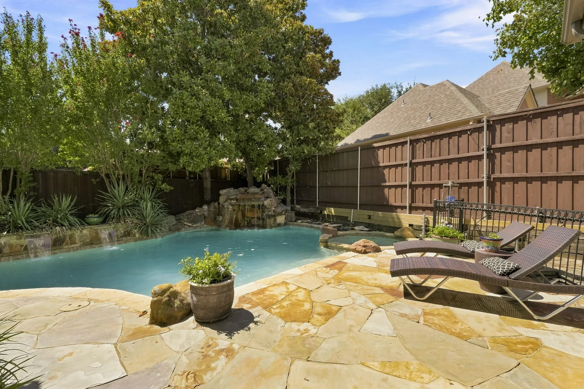 Single Family Residence For Sale in Collin County , 5504 Berks Court, Plano, Texas 75093, 5 Bedroom, 5 Bathroom, 2 Garage spaces, 6,200 Sqft, built in 1999, mls#21371349, Real Estate Agent in Plano, Homes For Sale in Collin county, Homes For Sale in Plano, Realtor in Plano Texas, Real Estate Brokerage Independent Realty Texas, Luminita Cordes Realtor