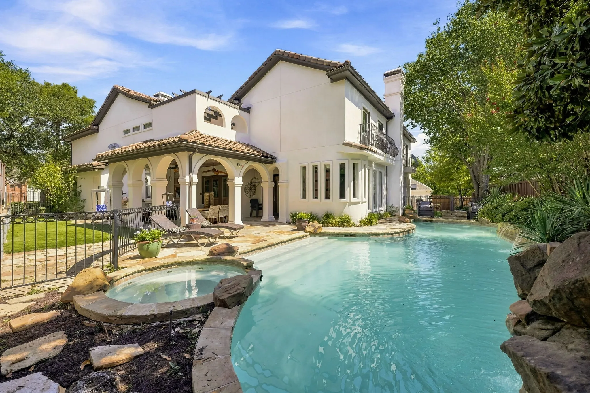 Single Family Residence For Sale in Collin County , 5504 Berks Court, Plano, Texas 75093, 5 Bedroom, 5 Bathroom, 2 Garage spaces, 6,200 Sqft, built in 1999, mls#21371349, Real Estate Agent in Plano, Homes For Sale in Collin county, Homes For Sale in Plano, Realtor in Plano Texas, Real Estate Brokerage Independent Realty Texas, Luminita Cordes Realtor