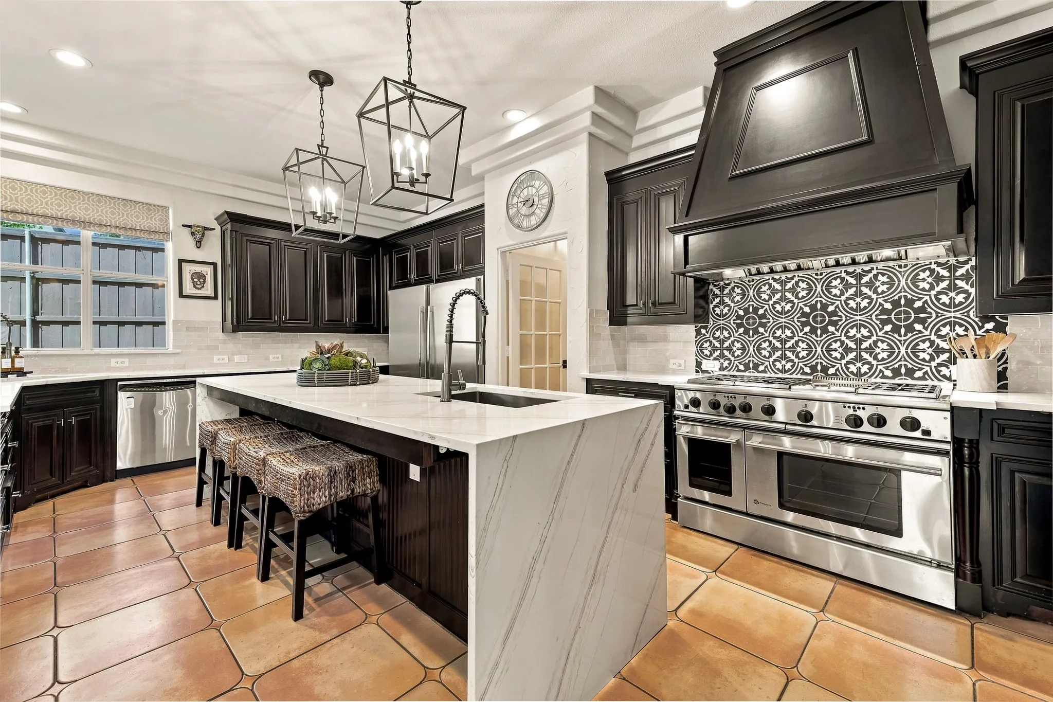 Single Family Residence For Sale in Collin County , 5504 Berks Court, Plano, Texas 75093, 5 Bedroom, 5 Bathroom, 2 Garage spaces, 6,200 Sqft, built in 1999, mls#21371349, Real Estate Agent in Plano, Homes For Sale in Collin county, Homes For Sale in Plano, Realtor in Plano Texas, Real Estate Brokerage Independent Realty Texas, Luminita Cordes Realtor