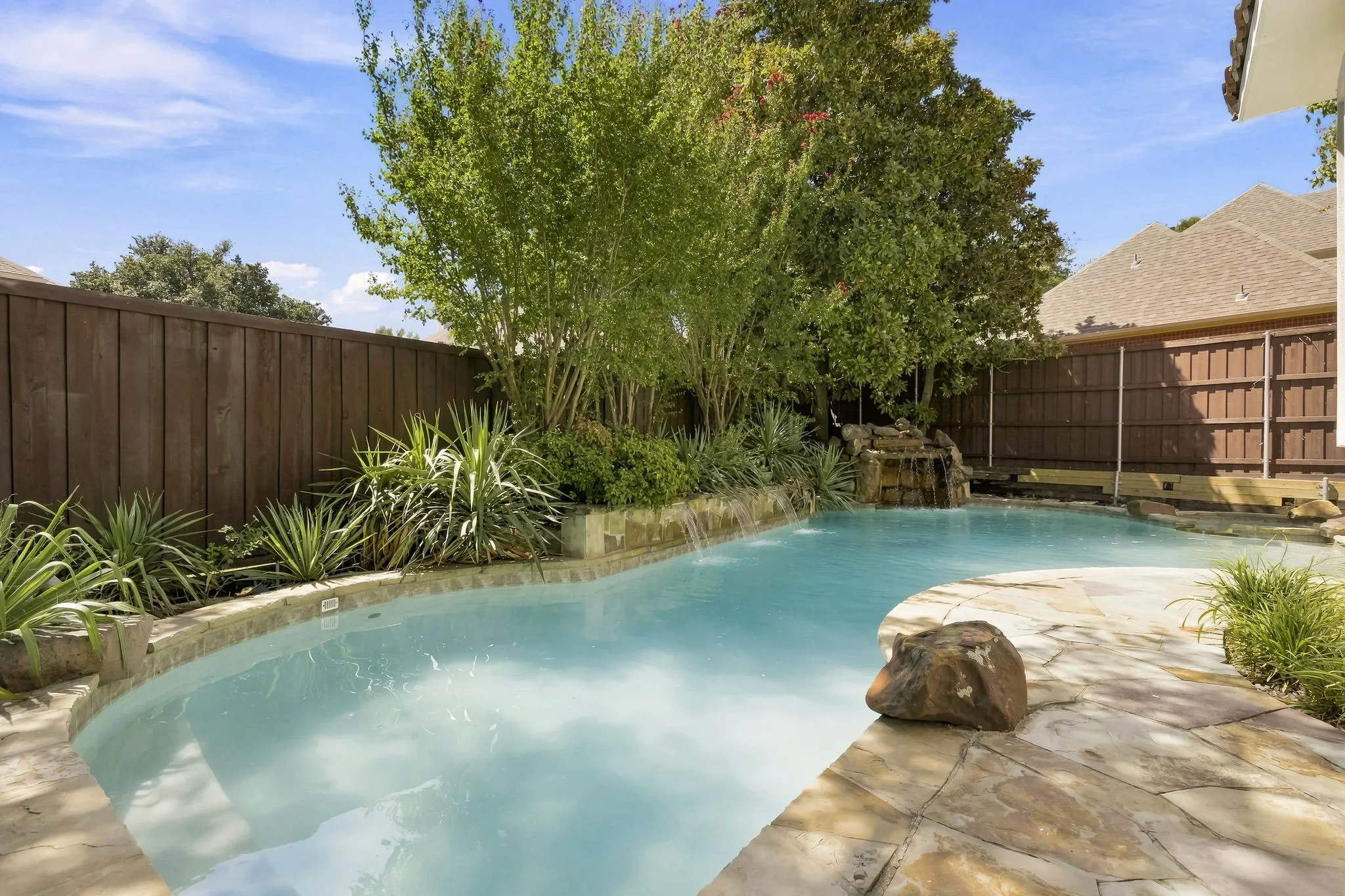 Single Family Residence For Sale in Collin County , 5504 Berks Court, Plano, Texas 75093, 5 Bedroom, 5 Bathroom, 2 Garage spaces, 6,200 Sqft, built in 1999, mls#21371349, Real Estate Agent in Plano, Homes For Sale in Collin county, Homes For Sale in Plano, Realtor in Plano Texas, Real Estate Brokerage Independent Realty Texas, Luminita Cordes Realtor