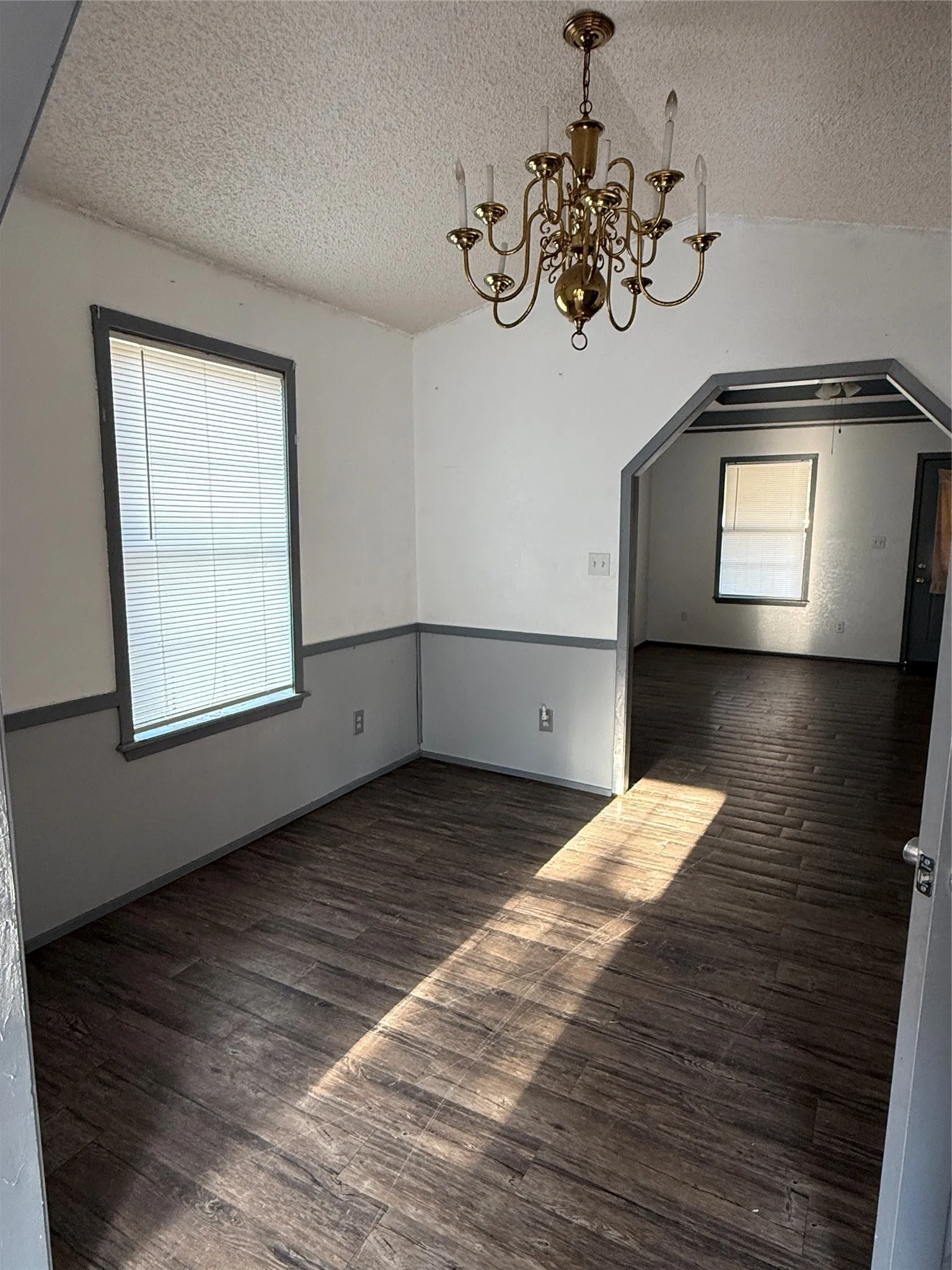 Single Family Residence For Sale in Coleman County , 1115 S Concho Street, Coleman, Texas 76834, 3 Bedroom, 2 Bathroom, 1 Garage spaces, 1,156 Sqft, built in 0, mls#21378335, Real Estate Agent in Coleman, Homes For Sale in Coleman county, Homes For Sale in Coleman, Realtor in Coleman Texas, Real Estate Brokerage Independent Realty Texas, Luminita Cordes Realtor