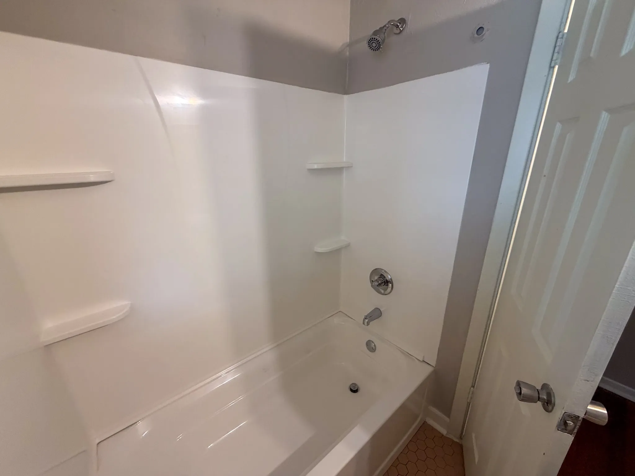 Duplex For Rent in Grayson County , 121 Vandenburg Drive A, Denison, Texas 75020, 2 Bedroom, 1 Bathroom, Garage spaces, 868 Sqft, built in 1945, mls#21378336, Real Estate Agent in Denison, Homes For Rent in Grayson county, Homes For Rent in Denison, Realtor in Denison Texas, Real Estate Brokerage Independent Realty Texas, Luminita Cordes Realtor