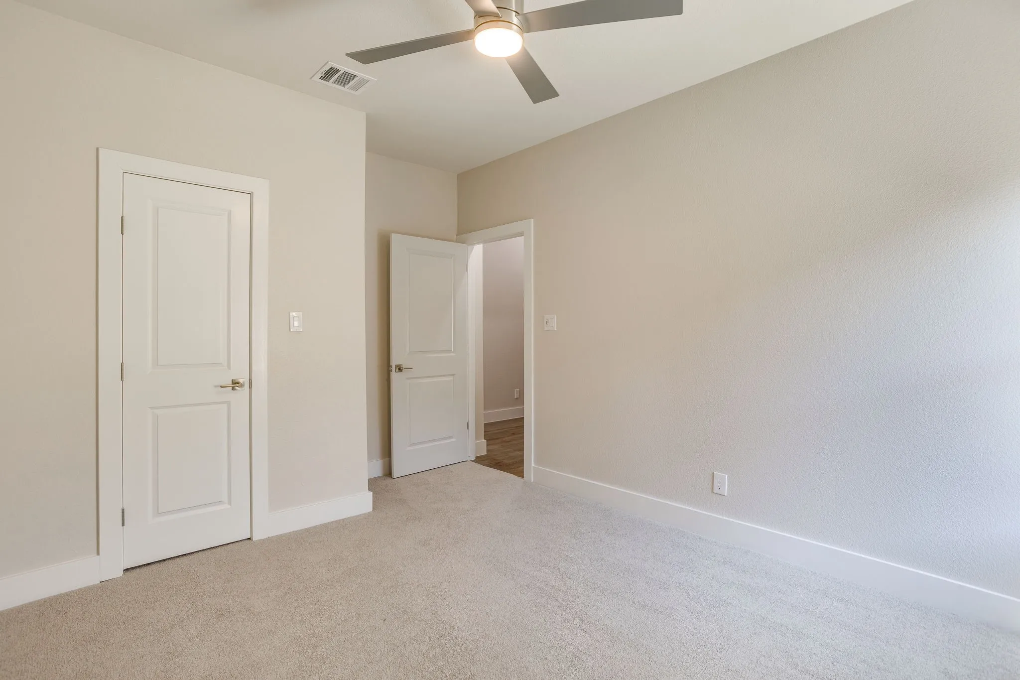 Single Family Residence For Sale in Tarrant County , 1024 Lake View Ridge, Fort Worth, Texas 76108, 4 Bedroom, 3 Bathroom, 2 Garage spaces, 1,874 Sqft, built in 2026, mls#21378348, Real Estate Agent in Fort Worth, Homes For Sale in Tarrant county, Homes For Sale in Fort Worth, Realtor in Fort Worth Texas, Real Estate Brokerage Independent Realty Texas, Luminita Cordes Realtor