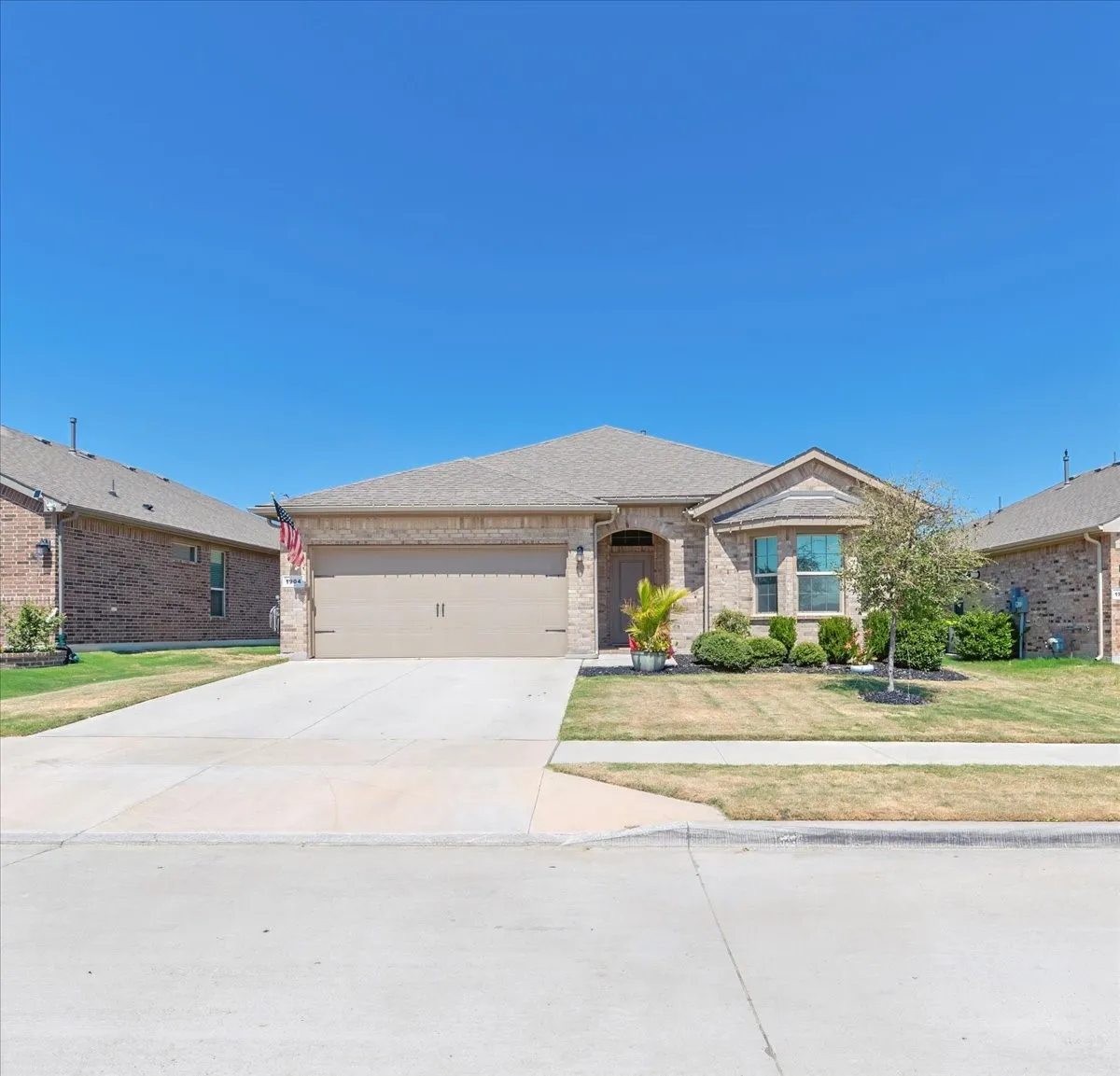 Single Family Residence For Sale in Tarrant County , 1904 Gill Star Drive, Haslet, Texas 76052, 4 Bedroom, 2 Bathroom, 2 Garage spaces, 2,107 Sqft, built in 2021, mls#21378276, Real Estate Agent in Haslet, Homes For Sale in Tarrant county, Homes For Sale in Haslet, Realtor in Haslet Texas, Real Estate Brokerage Independent Realty Texas, Luminita Cordes Realtor