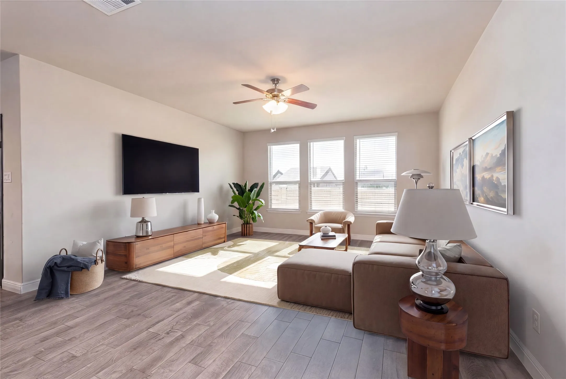 Single Family Residence For Sale in Tarrant County , 1904 Gill Star Drive, Haslet, Texas 76052, 4 Bedroom, 2 Bathroom, 2 Garage spaces, 2,107 Sqft, built in 2021, mls#21378276, Real Estate Agent in Haslet, Homes For Sale in Tarrant county, Homes For Sale in Haslet, Realtor in Haslet Texas, Real Estate Brokerage Independent Realty Texas, Luminita Cordes Realtor