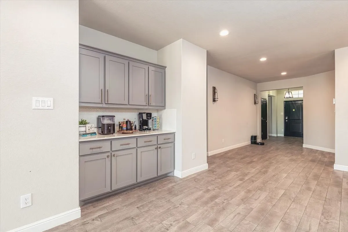 Single Family Residence For Sale in Tarrant County , 1904 Gill Star Drive, Haslet, Texas 76052, 4 Bedroom, 2 Bathroom, 2 Garage spaces, 2,107 Sqft, built in 2021, mls#21378276, Real Estate Agent in Haslet, Homes For Sale in Tarrant county, Homes For Sale in Haslet, Realtor in Haslet Texas, Real Estate Brokerage Independent Realty Texas, Luminita Cordes Realtor