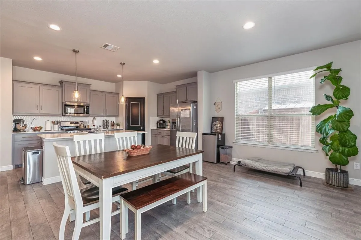 Single Family Residence For Sale in Tarrant County , 1904 Gill Star Drive, Haslet, Texas 76052, 4 Bedroom, 2 Bathroom, 2 Garage spaces, 2,107 Sqft, built in 2021, mls#21378276, Real Estate Agent in Haslet, Homes For Sale in Tarrant county, Homes For Sale in Haslet, Realtor in Haslet Texas, Real Estate Brokerage Independent Realty Texas, Luminita Cordes Realtor