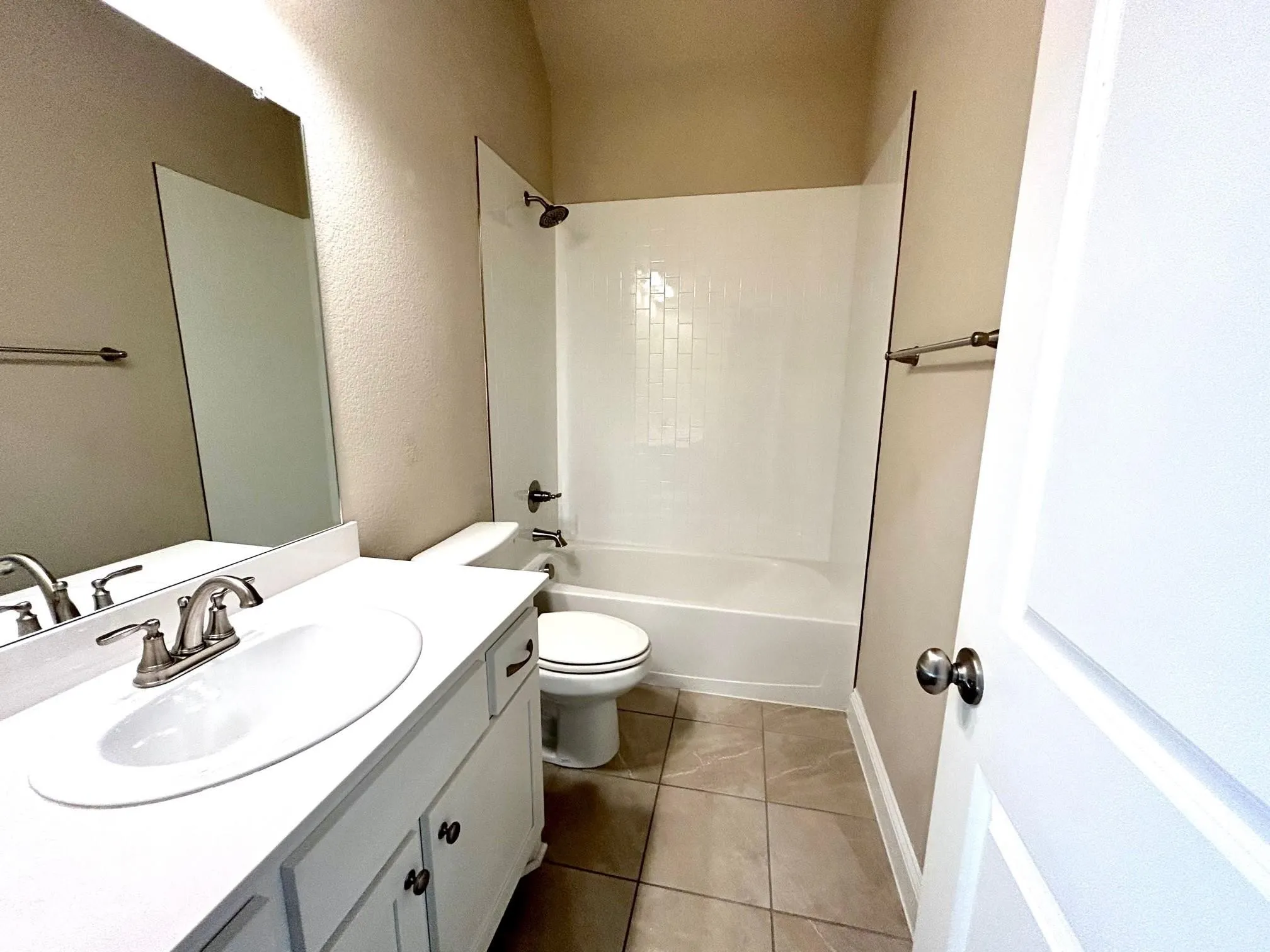 Single Family Residence For Rent in Rockwall County , 1400 Via Toscana Lane, Mclendon Chisholm, Texas 75032, 4 Bedroom, 2 Bathroom, 2 Garage spaces, 2,757 Sqft, built in 2018, mls#21358613, Real Estate Agent in Mclendon Chisholm, Homes For Rent in Rockwall county, Homes For Rent in Mclendon Chisholm, Realtor in Mclendon Chisholm Texas, Real Estate Brokerage Independent Realty Texas, Luminita Cordes Realtor