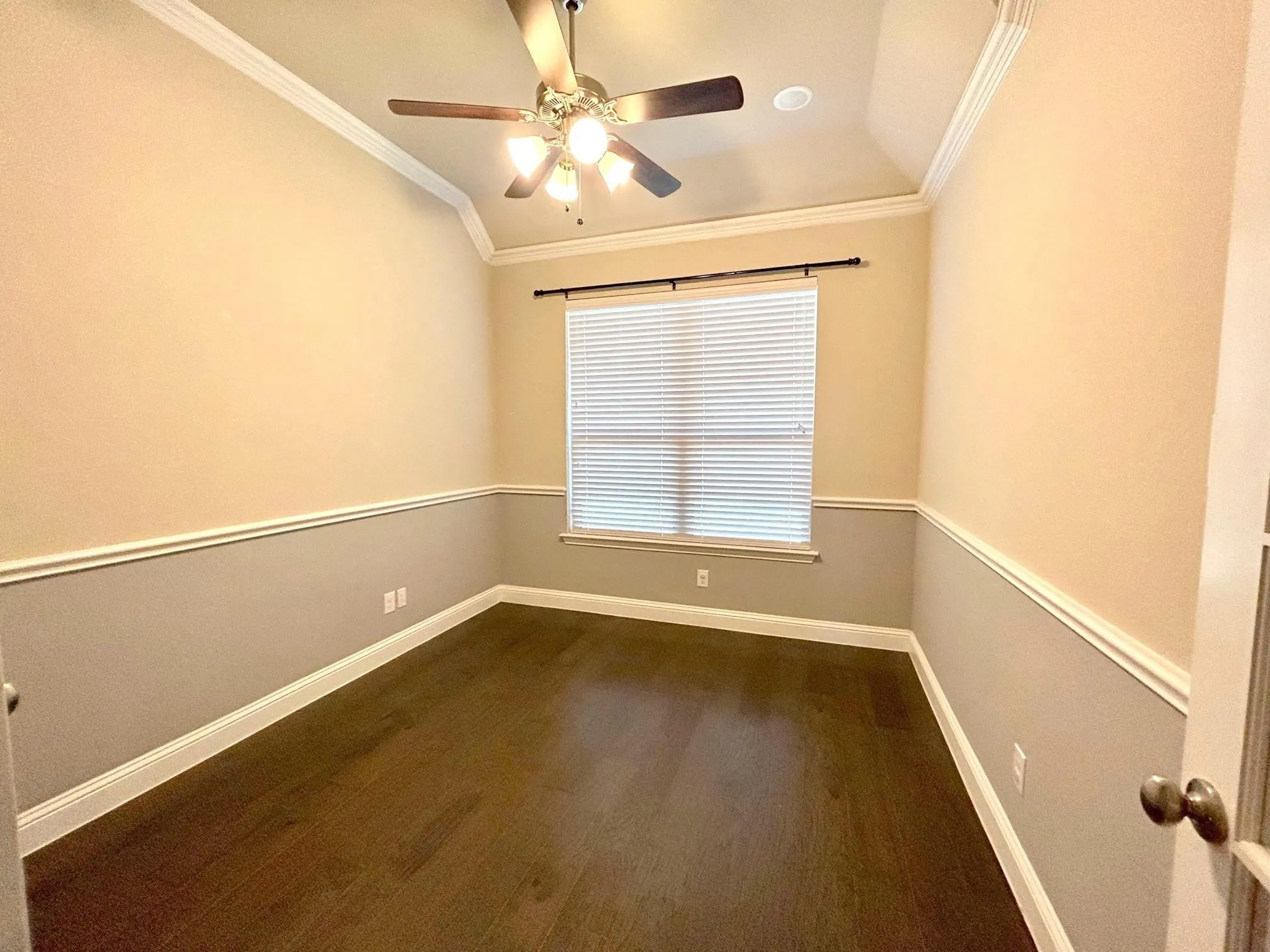 Single Family Residence For Rent in Rockwall County , 1400 Via Toscana Lane, Mclendon Chisholm, Texas 75032, 4 Bedroom, 2 Bathroom, 2 Garage spaces, 2,757 Sqft, built in 2018, mls#21358613, Real Estate Agent in Mclendon Chisholm, Homes For Rent in Rockwall county, Homes For Rent in Mclendon Chisholm, Realtor in Mclendon Chisholm Texas, Real Estate Brokerage Independent Realty Texas, Luminita Cordes Realtor