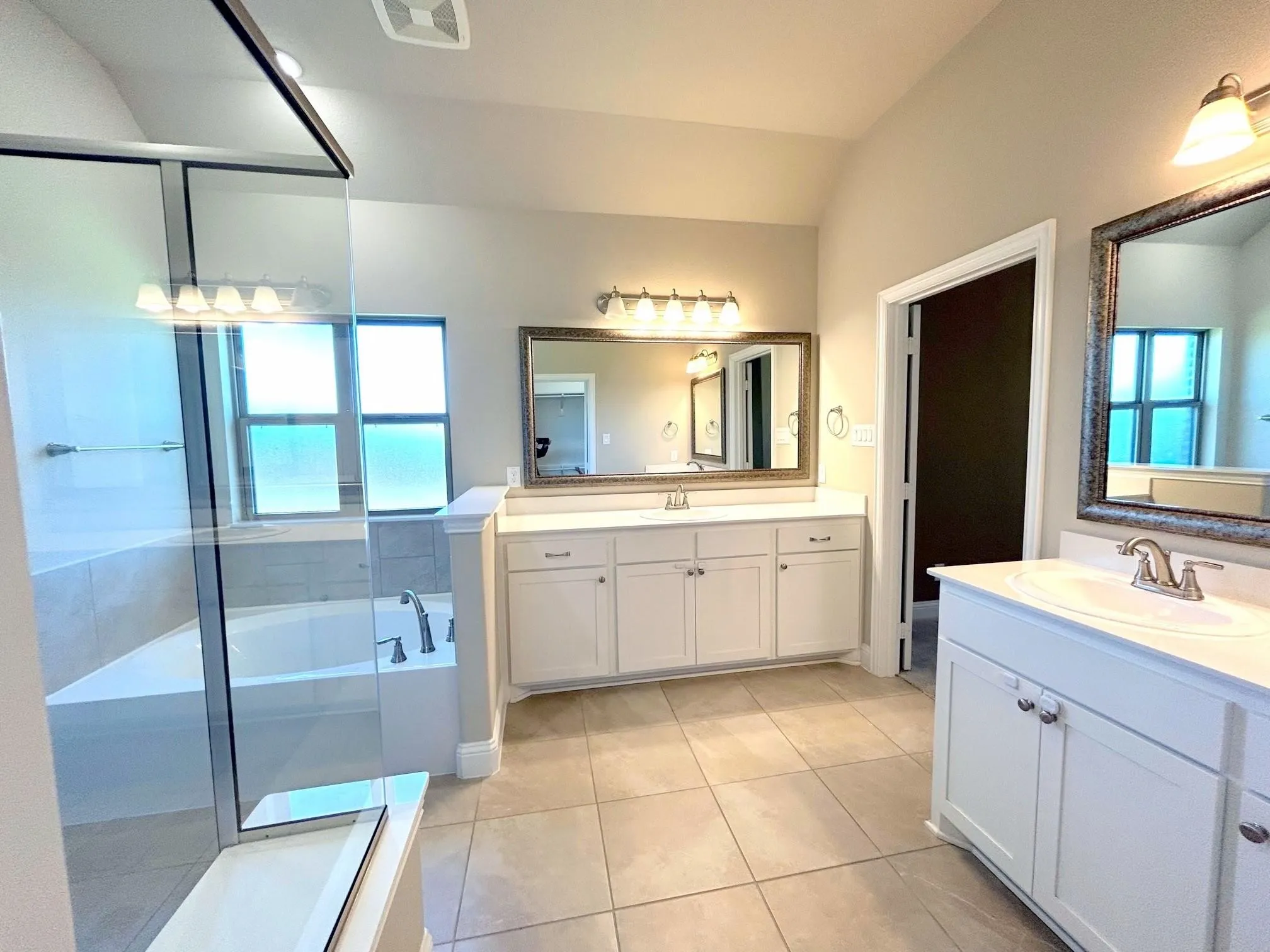 Single Family Residence For Rent in Rockwall County , 1400 Via Toscana Lane, Mclendon Chisholm, Texas 75032, 4 Bedroom, 2 Bathroom, 2 Garage spaces, 2,757 Sqft, built in 2018, mls#21358613, Real Estate Agent in Mclendon Chisholm, Homes For Rent in Rockwall county, Homes For Rent in Mclendon Chisholm, Realtor in Mclendon Chisholm Texas, Real Estate Brokerage Independent Realty Texas, Luminita Cordes Realtor