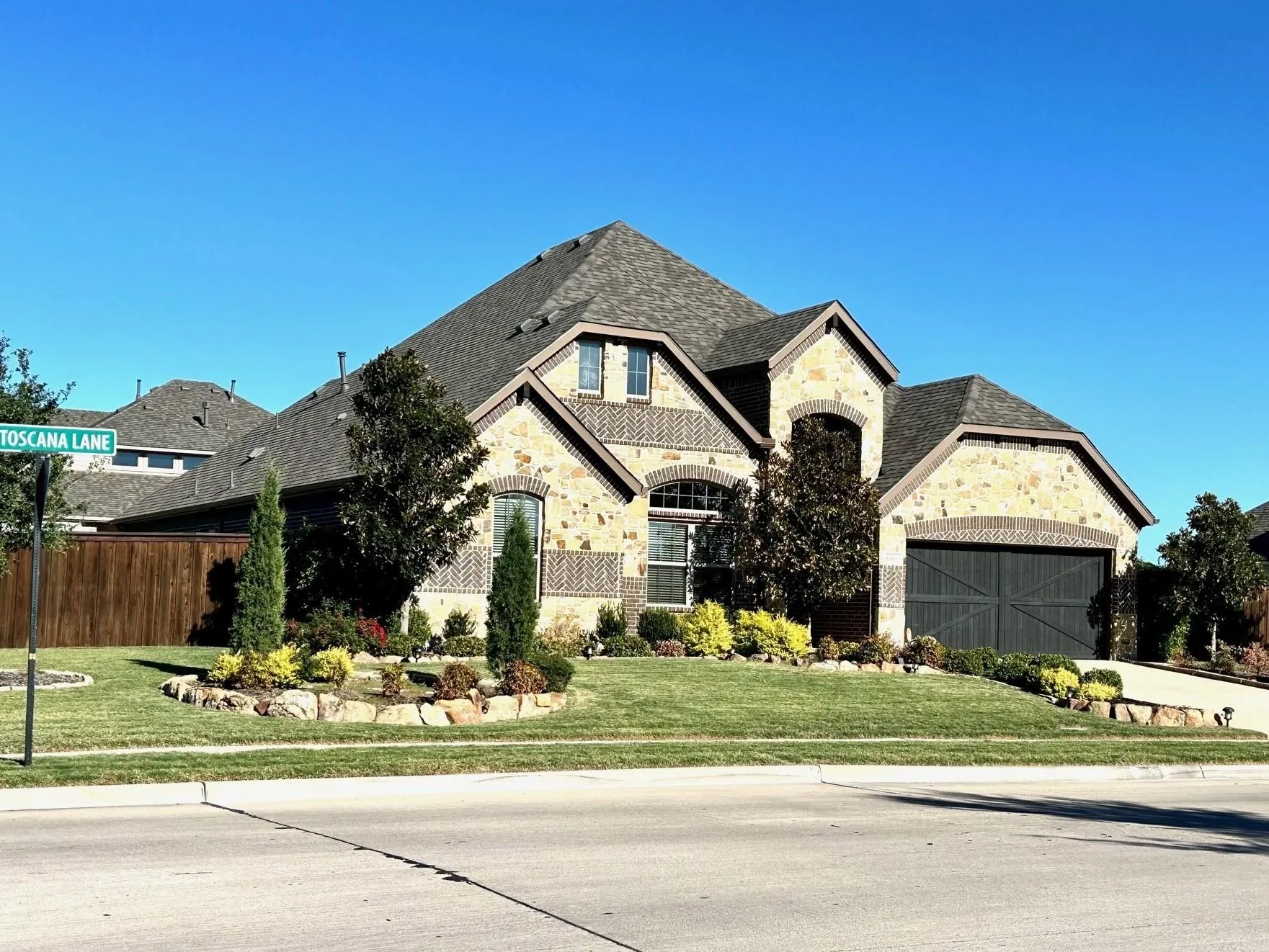 Single Family Residence For Rent in Rockwall County , 1400 Via Toscana Lane, Mclendon Chisholm, Texas 75032, 4 Bedroom, 2 Bathroom, 2 Garage spaces, 2,757 Sqft, built in 2018, mls#21358613, Real Estate Agent in Mclendon Chisholm, Homes For Rent in Rockwall county, Homes For Rent in Mclendon Chisholm, Realtor in Mclendon Chisholm Texas, Real Estate Brokerage Independent Realty Texas, Luminita Cordes Realtor