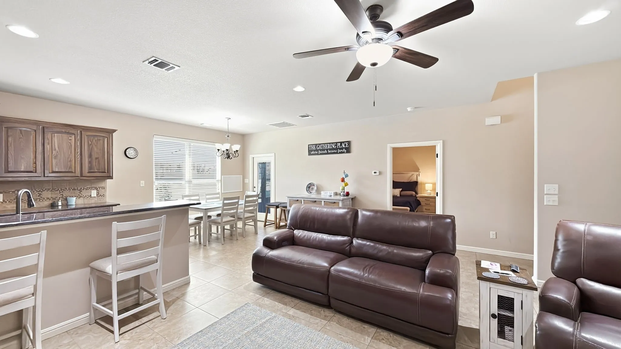 Single Family Residence For Sale in Hood County , 1306 Lauren Lane, Granbury, Texas 76048, 3 Bedroom, 2 Bathroom, 2 Garage spaces, 1,511 Sqft, built in 2014, mls#21378356, Real Estate Agent in Granbury, Homes For Sale in Hood county, Homes For Sale in Granbury, Realtor in Granbury Texas, Real Estate Brokerage Independent Realty Texas, Luminita Cordes Realtor