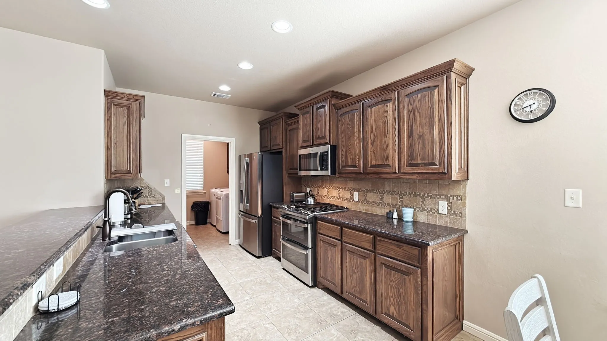 Single Family Residence For Sale in Hood County , 1306 Lauren Lane, Granbury, Texas 76048, 3 Bedroom, 2 Bathroom, 2 Garage spaces, 1,511 Sqft, built in 2014, mls#21378356, Real Estate Agent in Granbury, Homes For Sale in Hood county, Homes For Sale in Granbury, Realtor in Granbury Texas, Real Estate Brokerage Independent Realty Texas, Luminita Cordes Realtor
