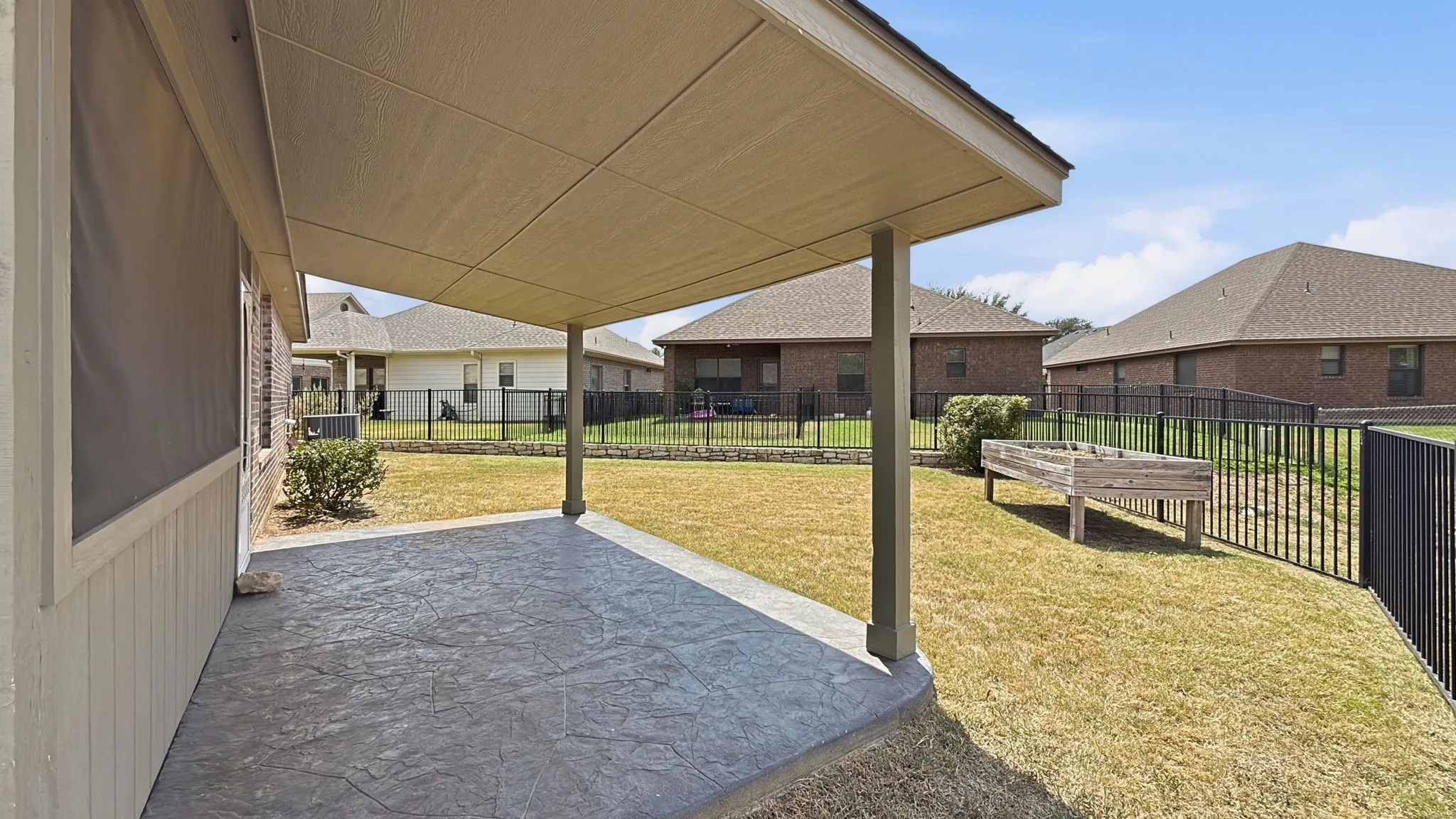 Single Family Residence For Sale in Hood County , 1306 Lauren Lane, Granbury, Texas 76048, 3 Bedroom, 2 Bathroom, 2 Garage spaces, 1,511 Sqft, built in 2014, mls#21378356, Real Estate Agent in Granbury, Homes For Sale in Hood county, Homes For Sale in Granbury, Realtor in Granbury Texas, Real Estate Brokerage Independent Realty Texas, Luminita Cordes Realtor