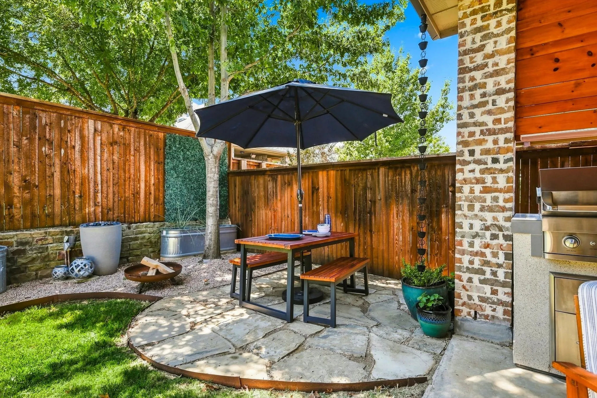 Single Family Residence For Sale in Denton County , 1516 Presley Way, Lantana, Texas 76226, 3 Bedroom, 3 Bathroom, 2 Garage spaces, 2,296 Sqft, built in 2014, mls#21375084, Real Estate Agent in Lantana, Homes For Sale in Denton county, Homes For Sale in Lantana, Realtor in Lantana Texas, Real Estate Brokerage Independent Realty Texas, Luminita Cordes Realtor