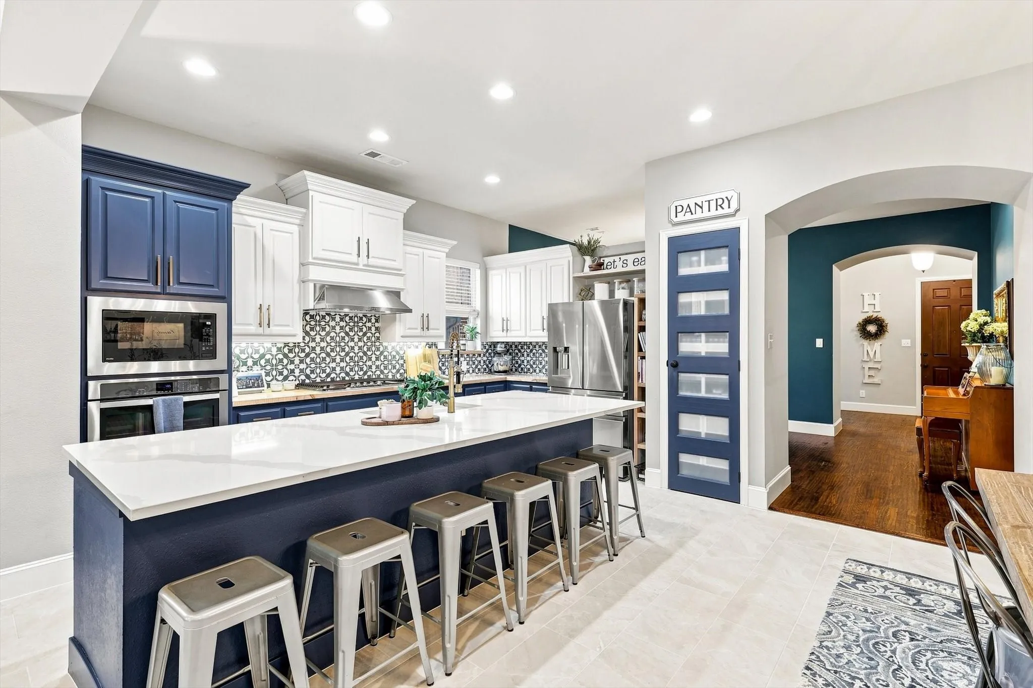 Beautifully updated with quartz​​‌​​​​‌​​‌‌​‌‌​​​‌‌​‌​‌​‌​​​‌​​ counters