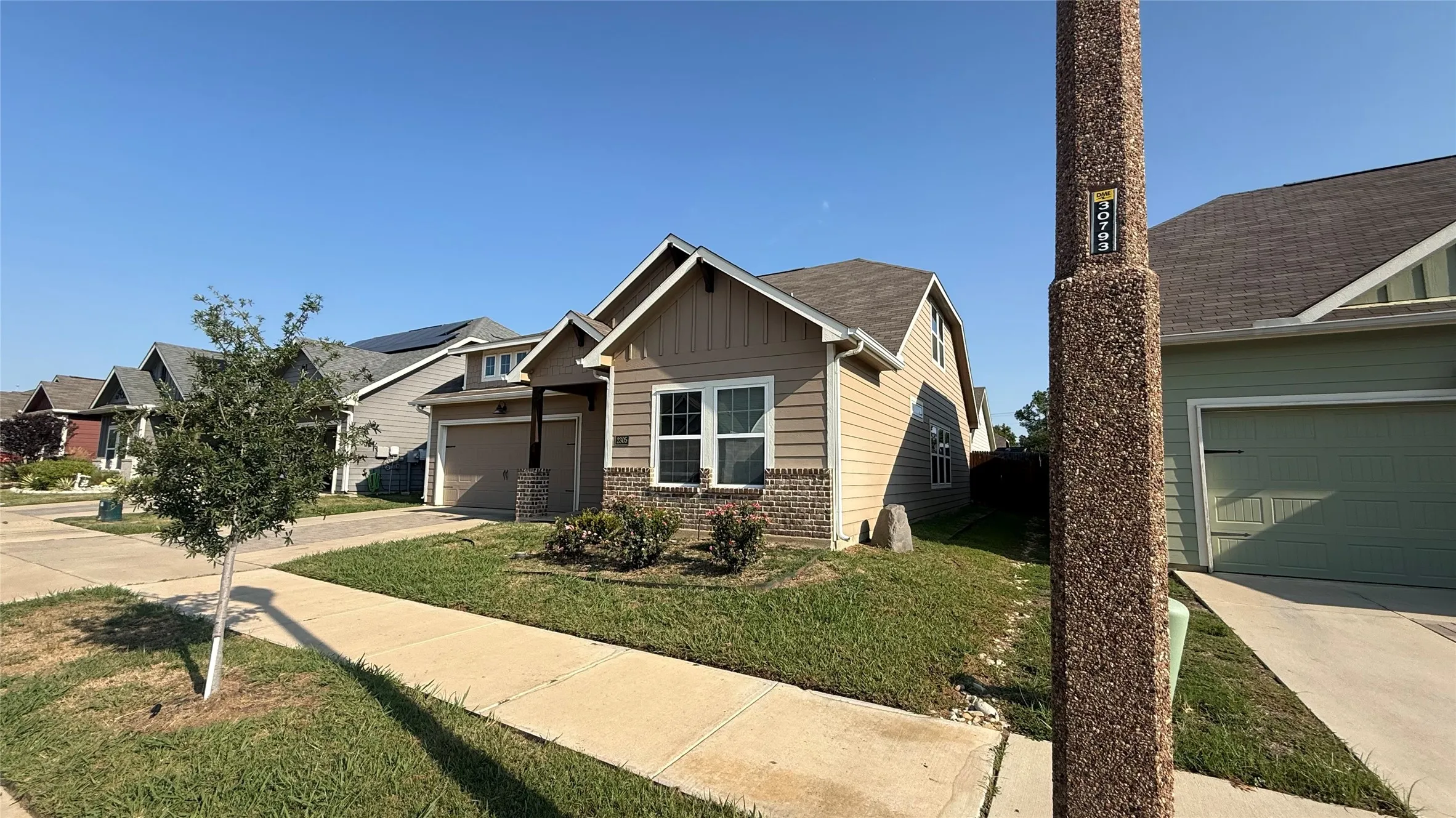 Single Family Residence For Rent in Denton County , 2305 Paxton Way, Denton, Texas 76209, 3 Bedroom, 3 Bathroom, 2 Garage spaces, 1,721 Sqft, built in 2018, mls#21377916, Real Estate Agent in Denton, Homes For Rent in Denton county, Homes For Rent in Denton, Realtor in Denton Texas, Real Estate Brokerage Independent Realty Texas, Luminita Cordes Realtor