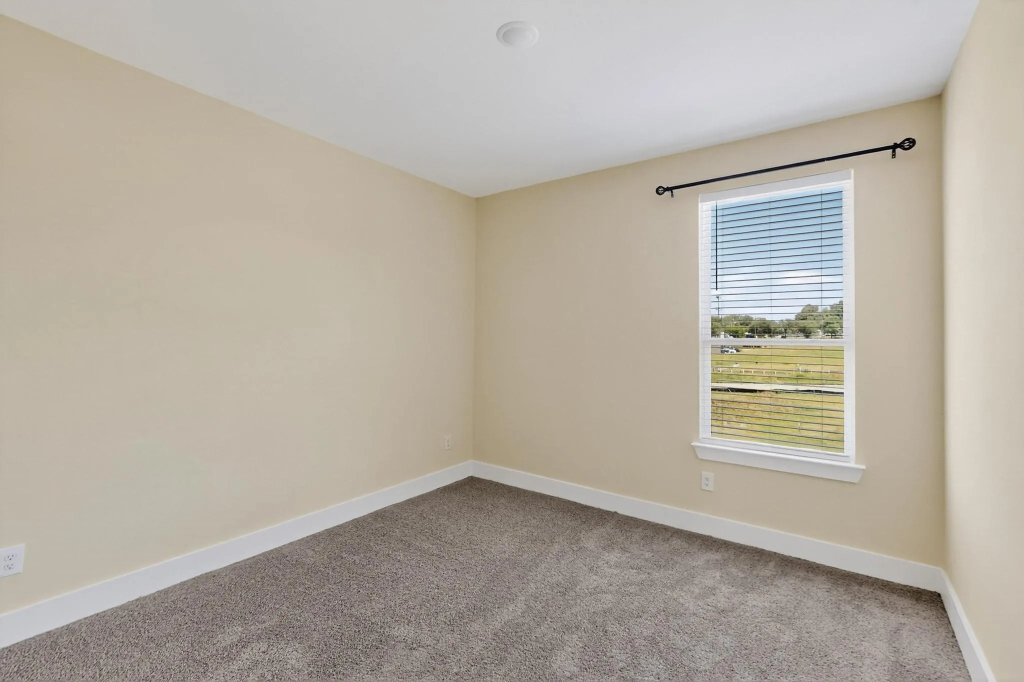 Townhouse For Rent in Dallas County , 3425 Sanjeev Drive, Irving, Texas 75060, 3 Bedroom, 3 Bathroom, 1 Garage spaces, 2,206 Sqft, built in 2024, mls#21378364, Real Estate Agent in Irving, Homes For Rent in Dallas county, Homes For Rent in Irving, Realtor in Irving Texas, Real Estate Brokerage Independent Realty Texas, Luminita Cordes Realtor