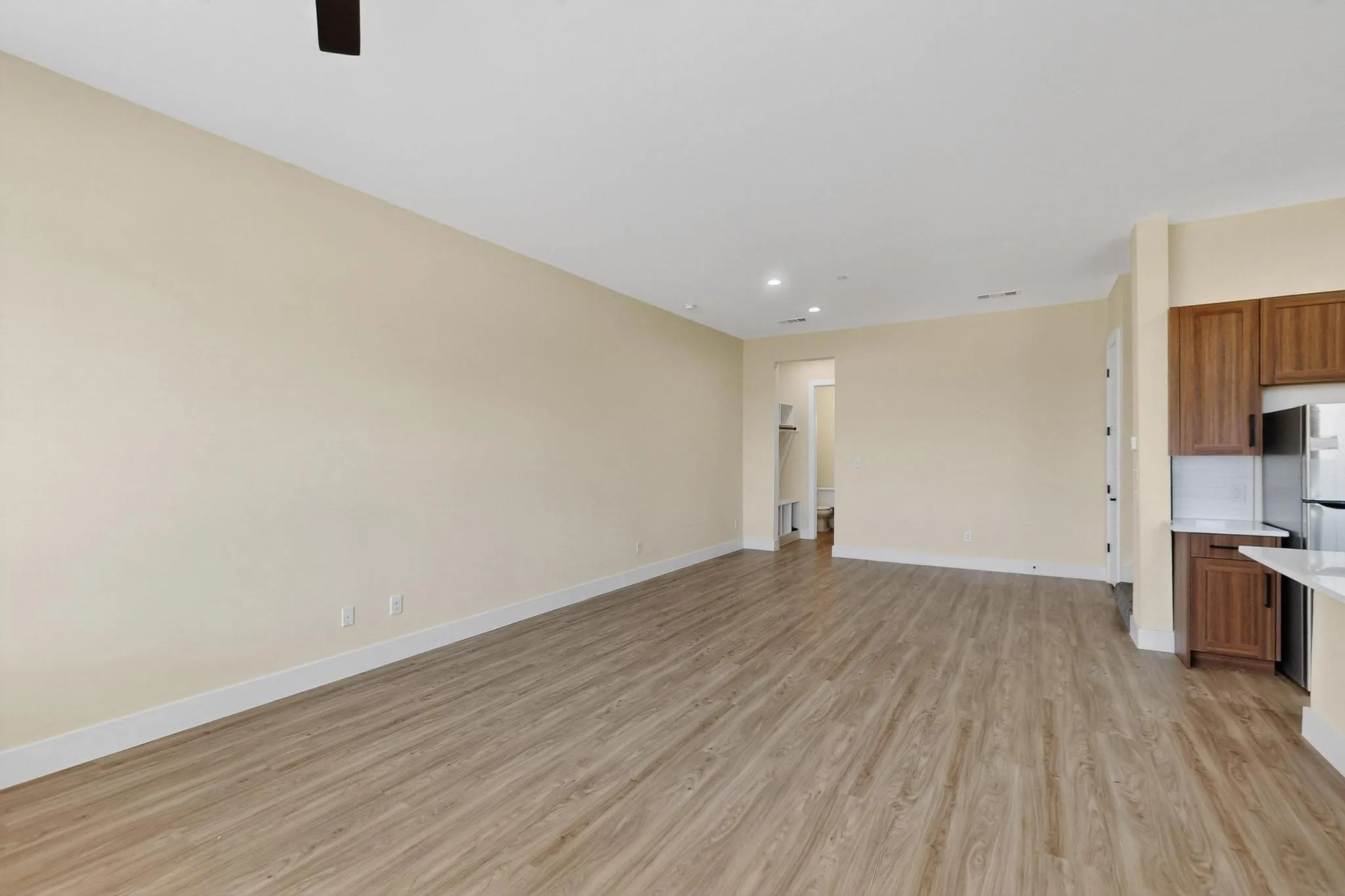 Townhouse For Rent in Dallas County , 3425 Sanjeev Drive, Irving, Texas 75060, 3 Bedroom, 3 Bathroom, 1 Garage spaces, 2,206 Sqft, built in 2024, mls#21378364, Real Estate Agent in Irving, Homes For Rent in Dallas county, Homes For Rent in Irving, Realtor in Irving Texas, Real Estate Brokerage Independent Realty Texas, Luminita Cordes Realtor