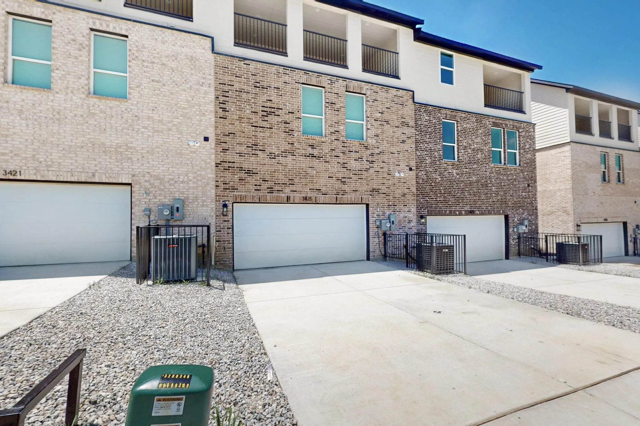 Townhouse For Rent in Dallas County , 3425 Sanjeev Drive, Irving, Texas 75060, 3 Bedroom, 3 Bathroom, 1 Garage spaces, 2,206 Sqft, built in 2024, mls#21378364, Real Estate Agent in Irving, Homes For Rent in Dallas county, Homes For Rent in Irving, Realtor in Irving Texas, Real Estate Brokerage Independent Realty Texas, Luminita Cordes Realtor