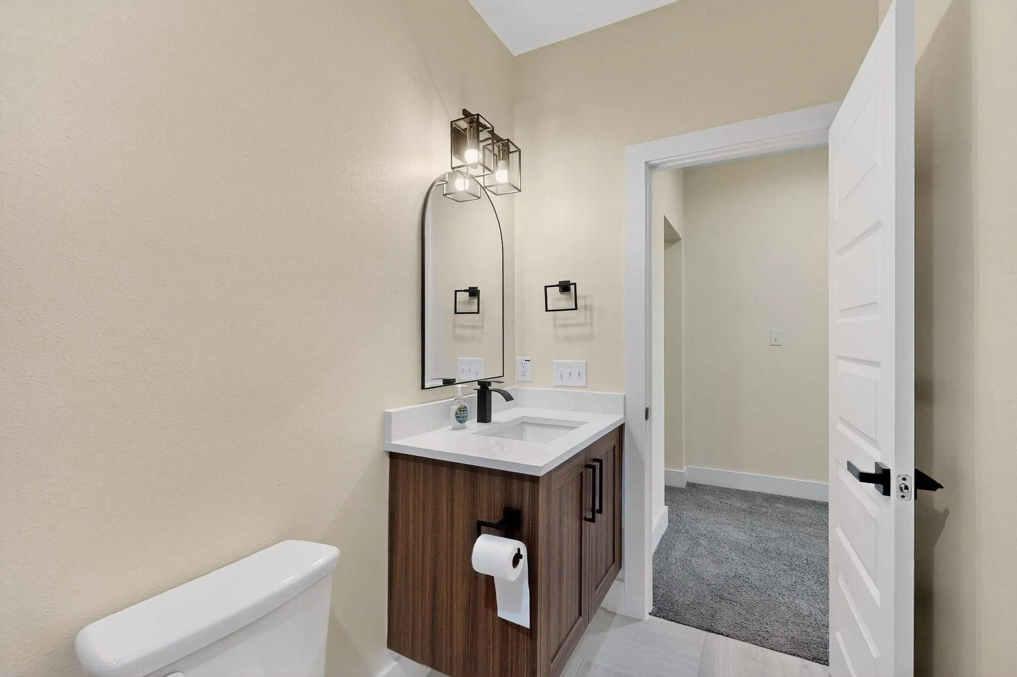 Townhouse For Rent in Dallas County , 3425 Sanjeev Drive, Irving, Texas 75060, 3 Bedroom, 3 Bathroom, 1 Garage spaces, 2,206 Sqft, built in 2024, mls#21378364, Real Estate Agent in Irving, Homes For Rent in Dallas county, Homes For Rent in Irving, Realtor in Irving Texas, Real Estate Brokerage Independent Realty Texas, Luminita Cordes Realtor