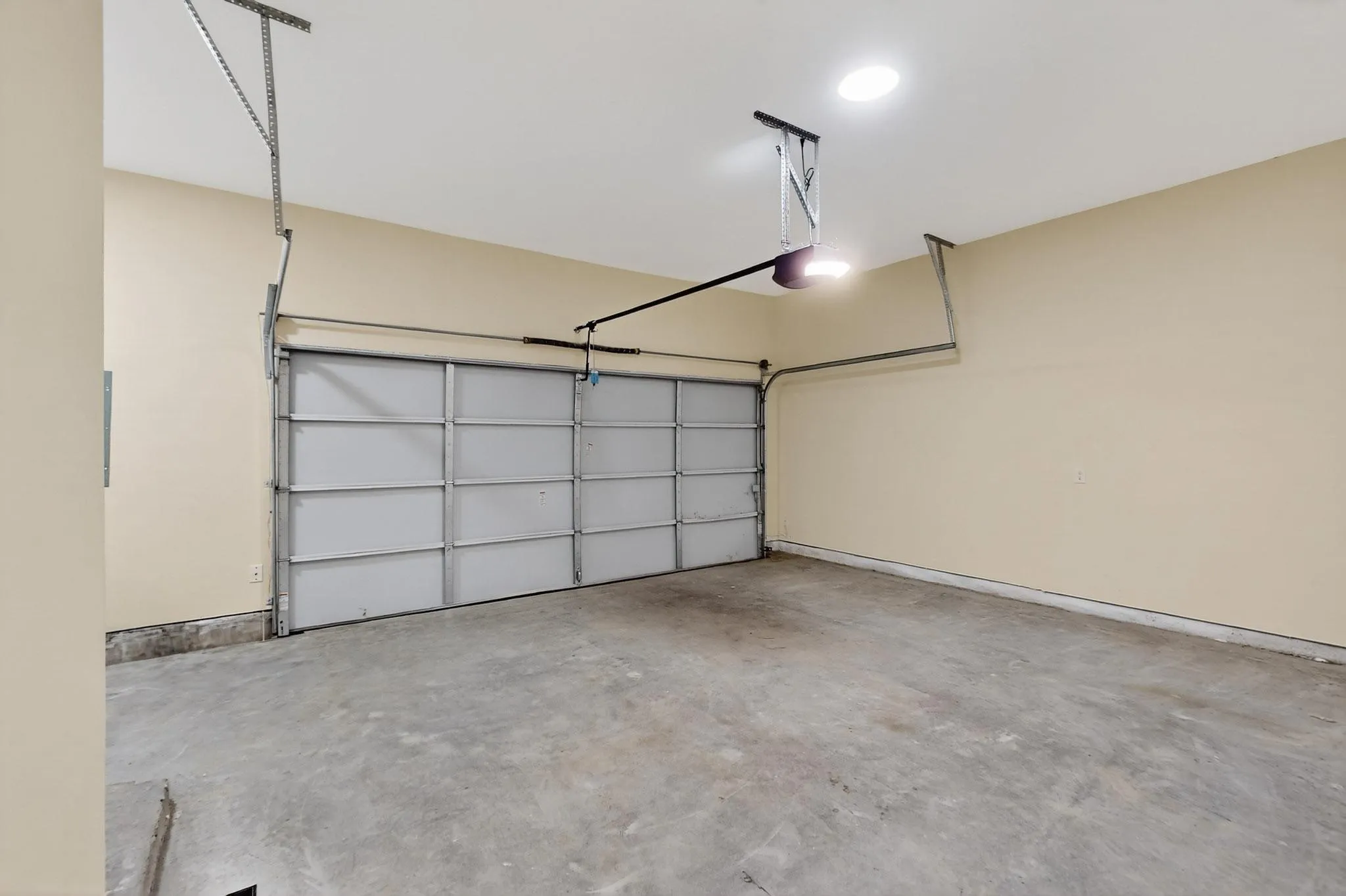 Townhouse For Rent in Dallas County , 3425 Sanjeev Drive, Irving, Texas 75060, 3 Bedroom, 3 Bathroom, 1 Garage spaces, 2,206 Sqft, built in 2024, mls#21378364, Real Estate Agent in Irving, Homes For Rent in Dallas county, Homes For Rent in Irving, Realtor in Irving Texas, Real Estate Brokerage Independent Realty Texas, Luminita Cordes Realtor
