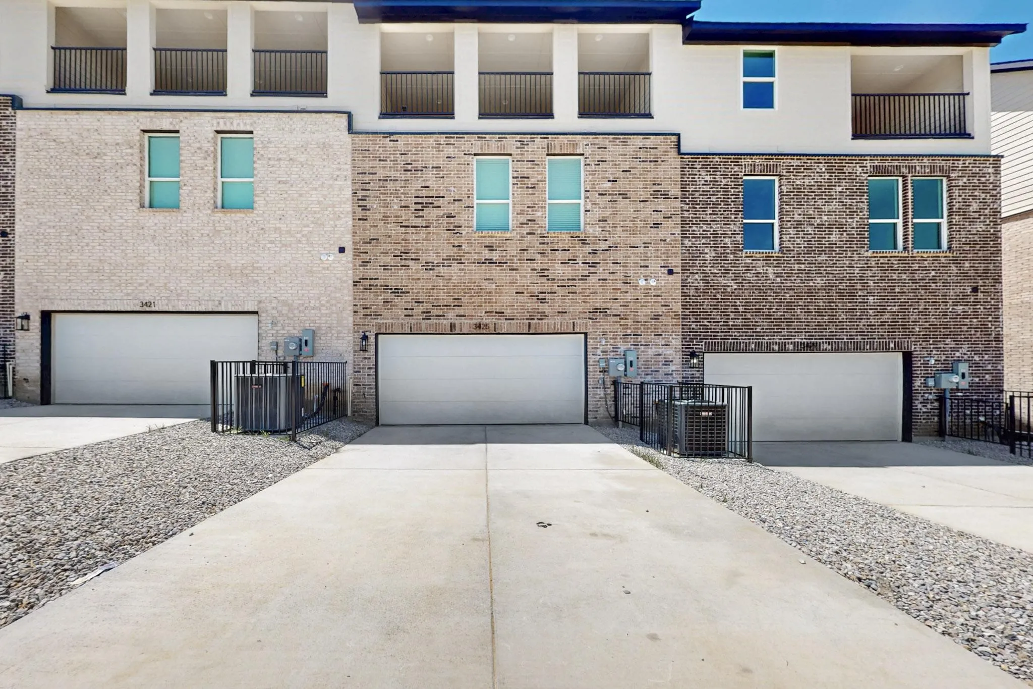 Townhouse For Rent in Dallas County , 3425 Sanjeev Drive, Irving, Texas 75060, 3 Bedroom, 3 Bathroom, 1 Garage spaces, 2,206 Sqft, built in 2024, mls#21378364, Real Estate Agent in Irving, Homes For Rent in Dallas county, Homes For Rent in Irving, Realtor in Irving Texas, Real Estate Brokerage Independent Realty Texas, Luminita Cordes Realtor