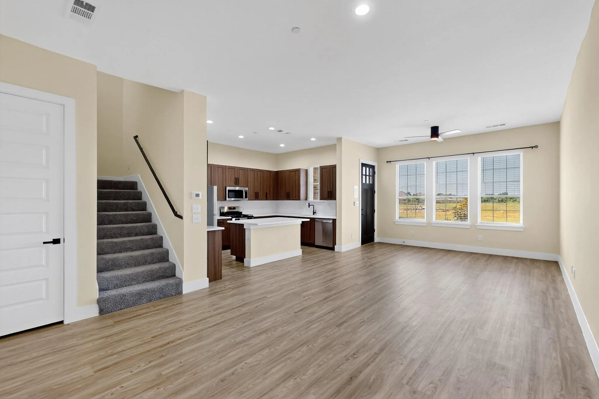 Townhouse For Rent in Dallas County , 3425 Sanjeev Drive, Irving, Texas 75060, 3 Bedroom, 3 Bathroom, 1 Garage spaces, 2,206 Sqft, built in 2024, mls#21378364, Real Estate Agent in Irving, Homes For Rent in Dallas county, Homes For Rent in Irving, Realtor in Irving Texas, Real Estate Brokerage Independent Realty Texas, Luminita Cordes Realtor