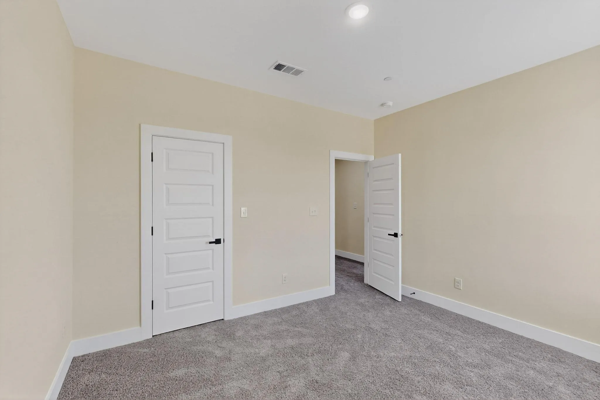 Townhouse For Rent in Dallas County , 3425 Sanjeev Drive, Irving, Texas 75060, 3 Bedroom, 3 Bathroom, 1 Garage spaces, 2,206 Sqft, built in 2024, mls#21378364, Real Estate Agent in Irving, Homes For Rent in Dallas county, Homes For Rent in Irving, Realtor in Irving Texas, Real Estate Brokerage Independent Realty Texas, Luminita Cordes Realtor
