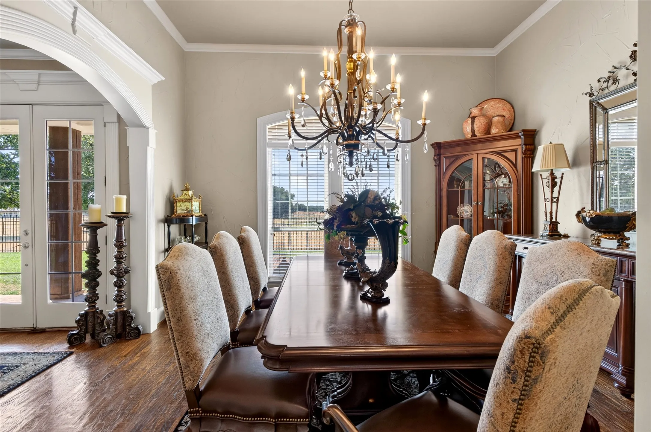 Main House dining area