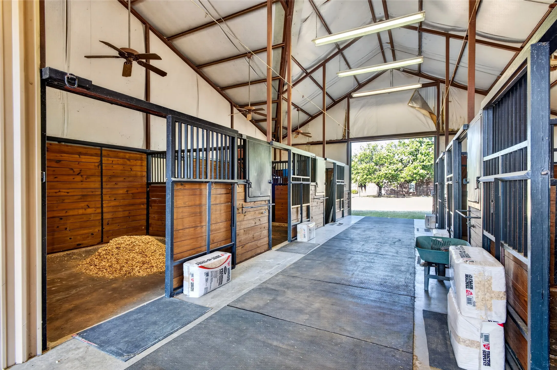 6 stalls